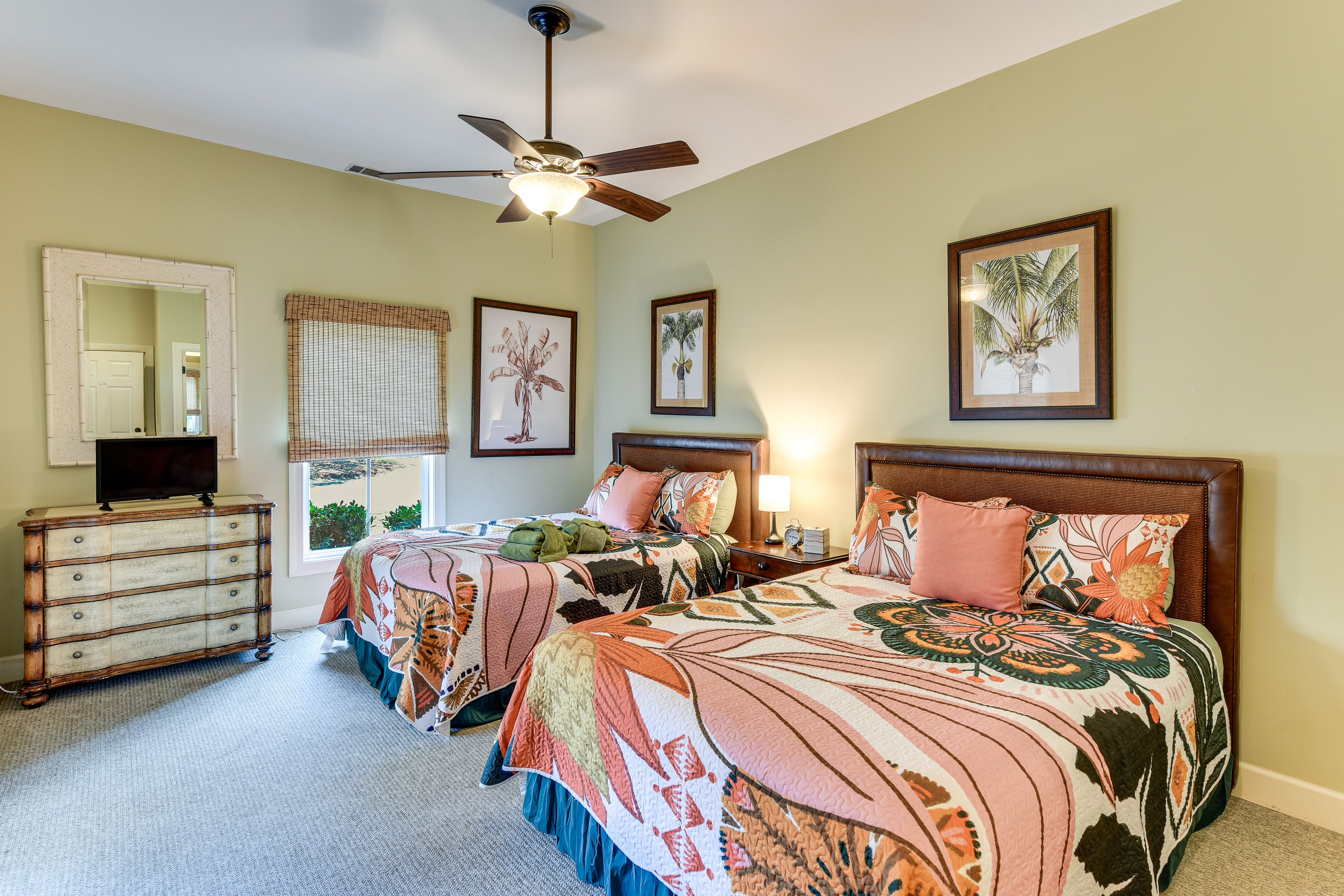 Bedroom 2 | 2 Queen Beds