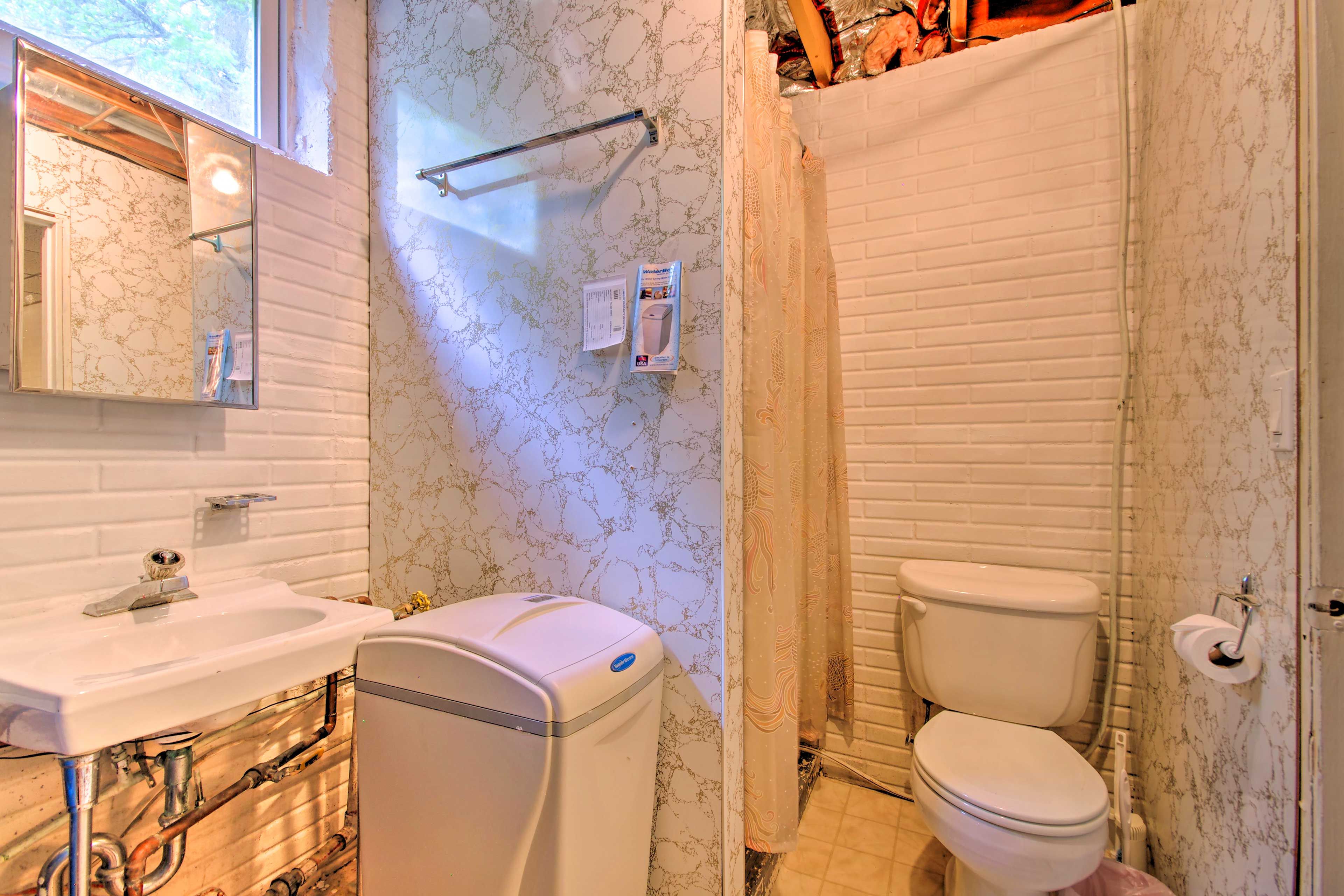 Full Bathroom | Lower Level