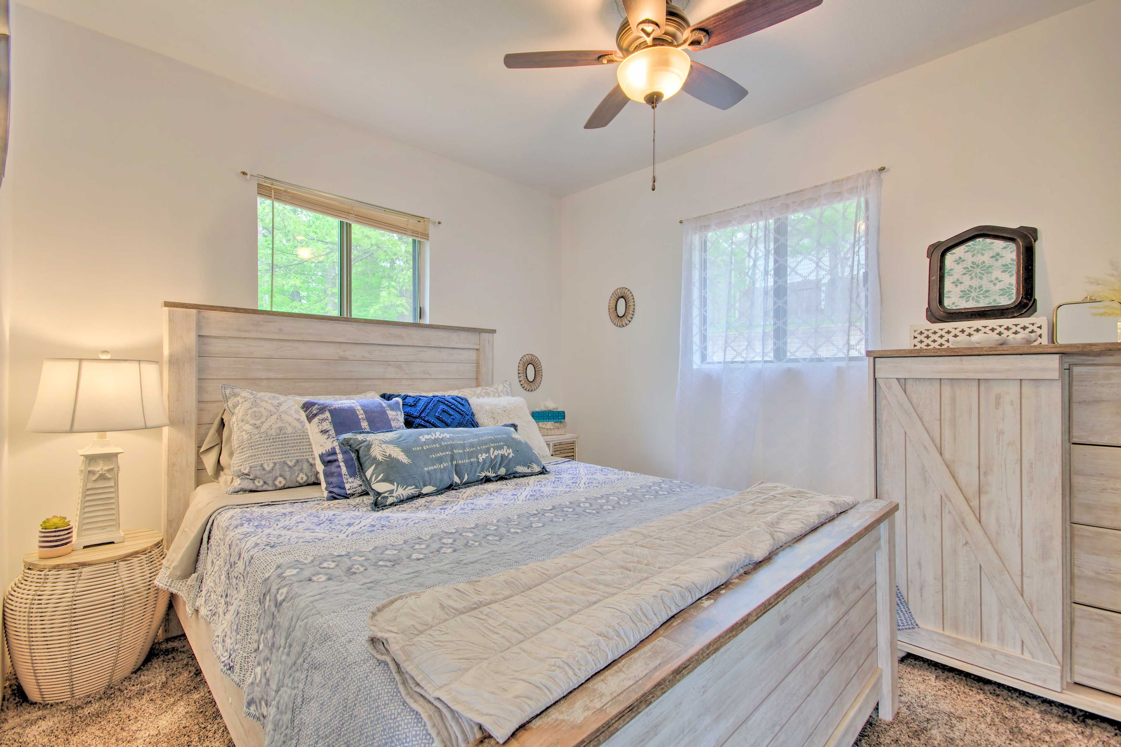 Bedroom 3 | Queen Bed | 1st Floor