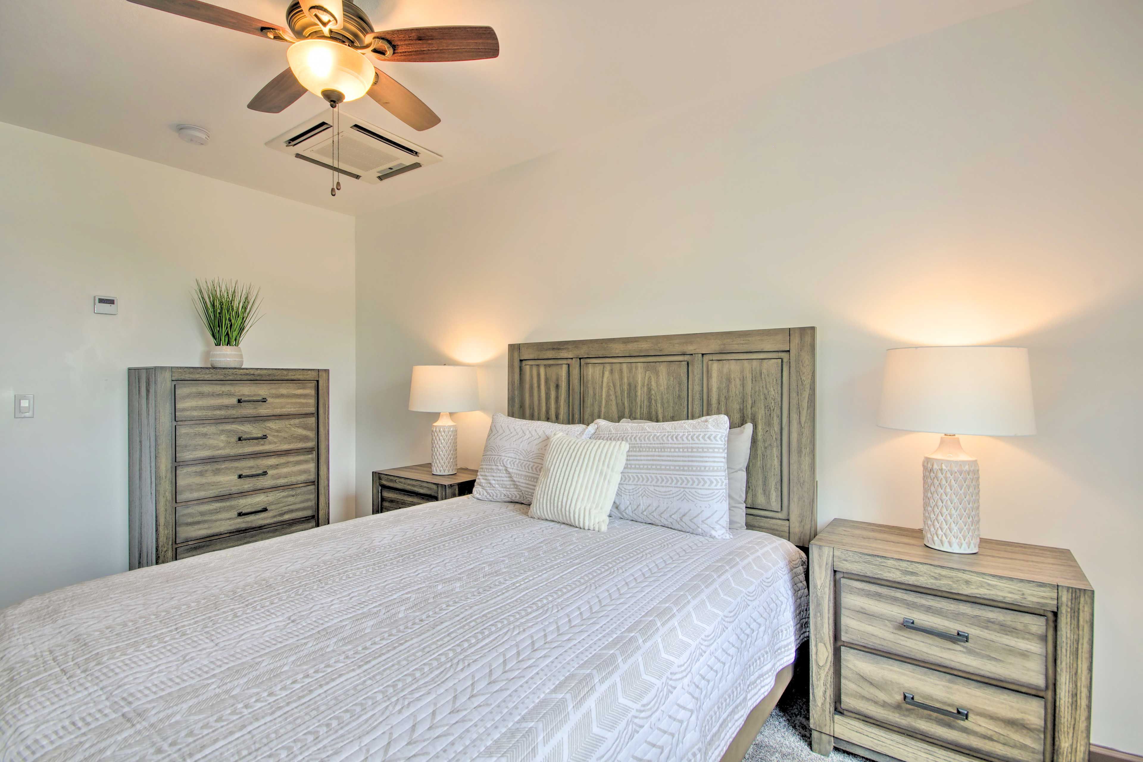 Bedroom 4 | Queen Bed | 2nd Floor