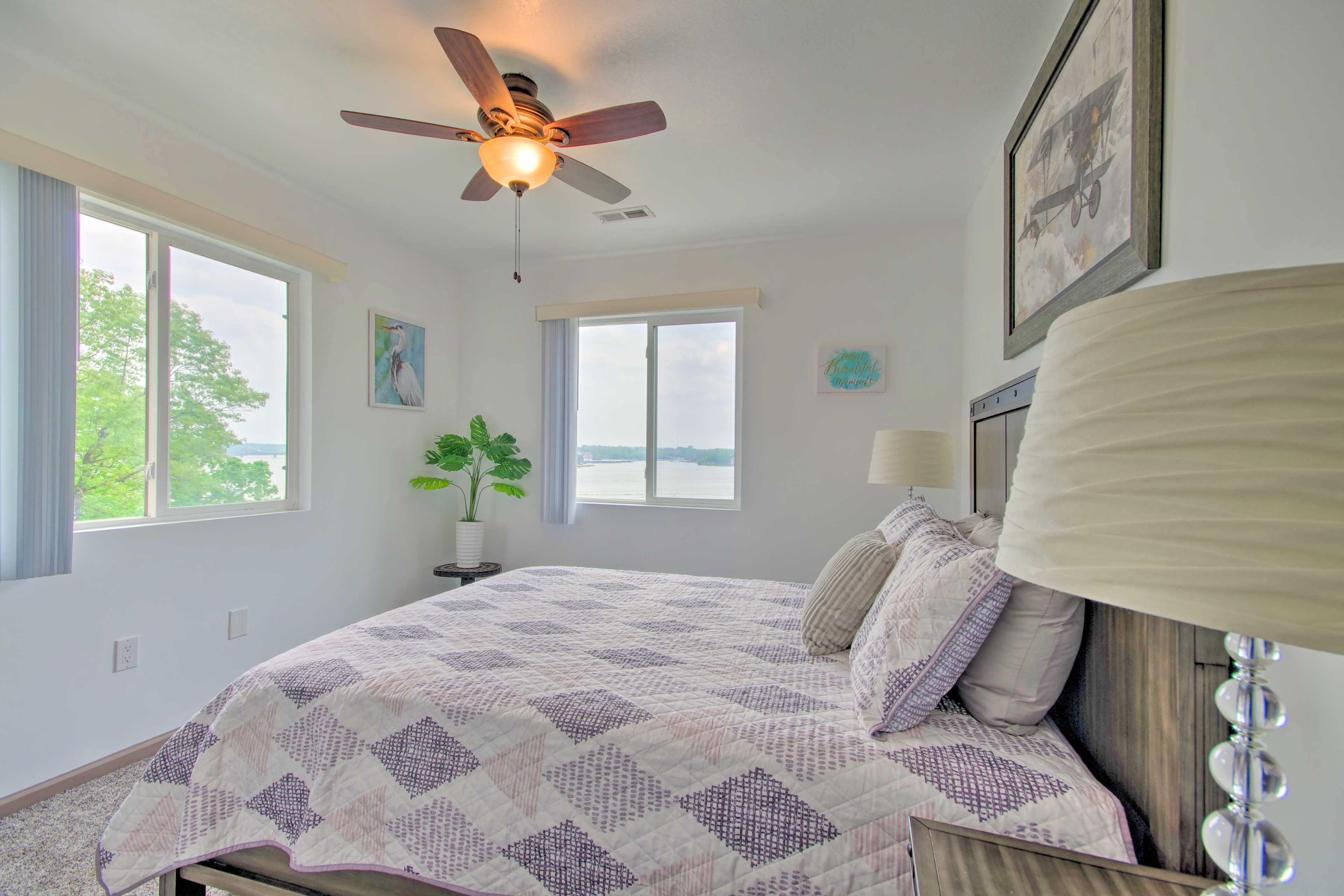 Bedroom 7 | Queen Bed | 2nd Floor