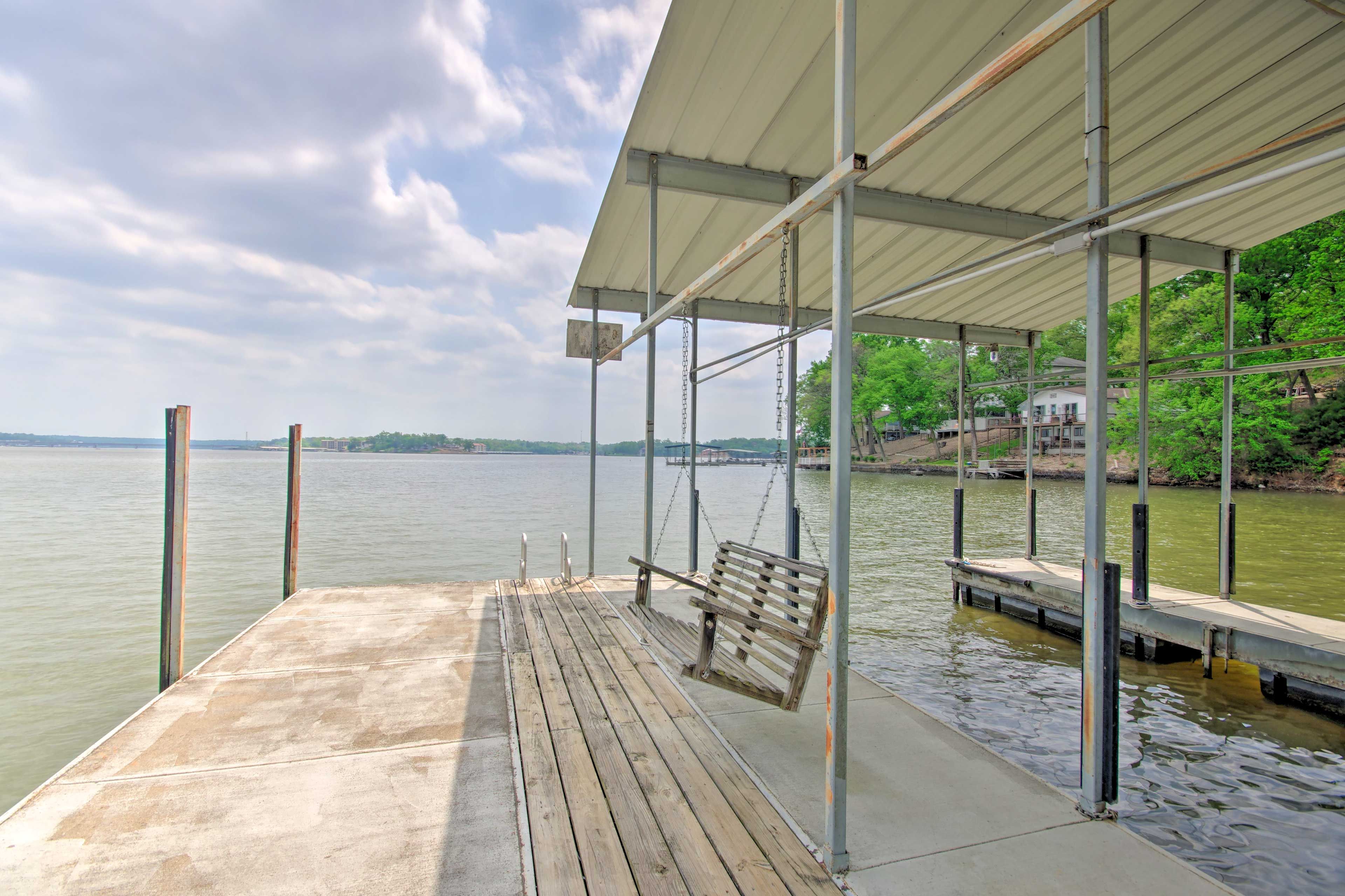 House Exterior | Swing Bench