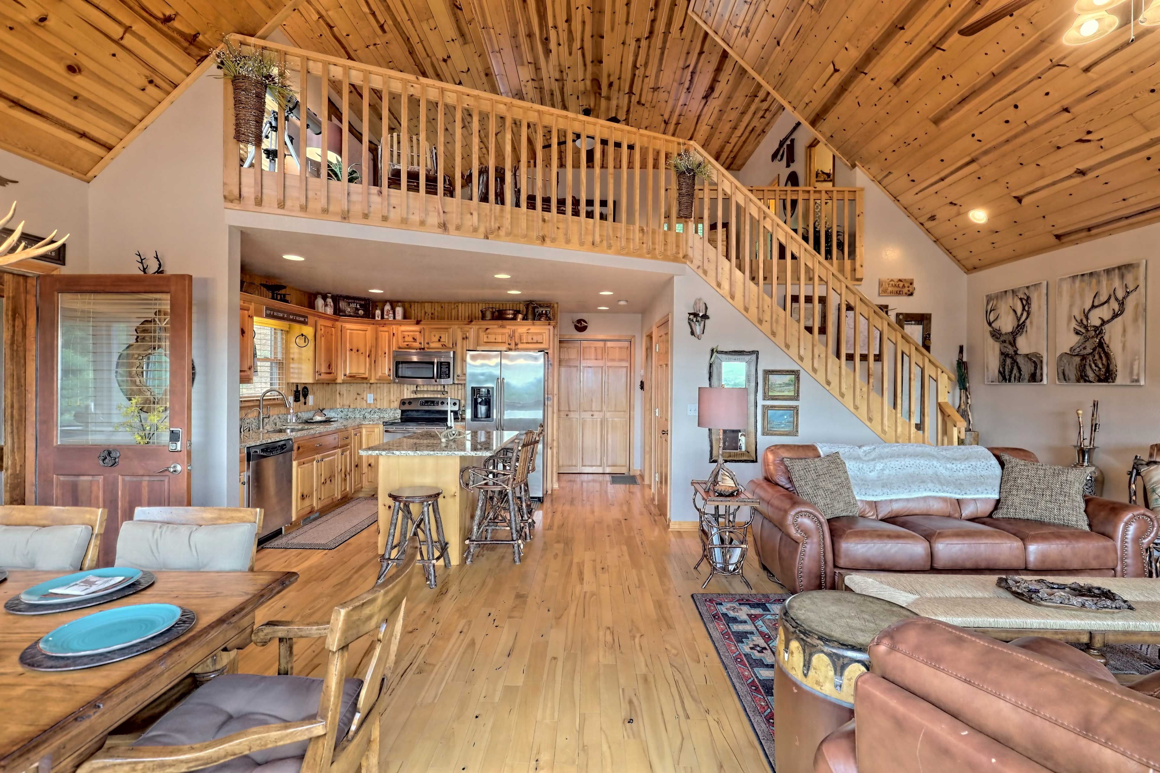 Living Room & Fully Equipped Kitchen | Central A/C & Heating