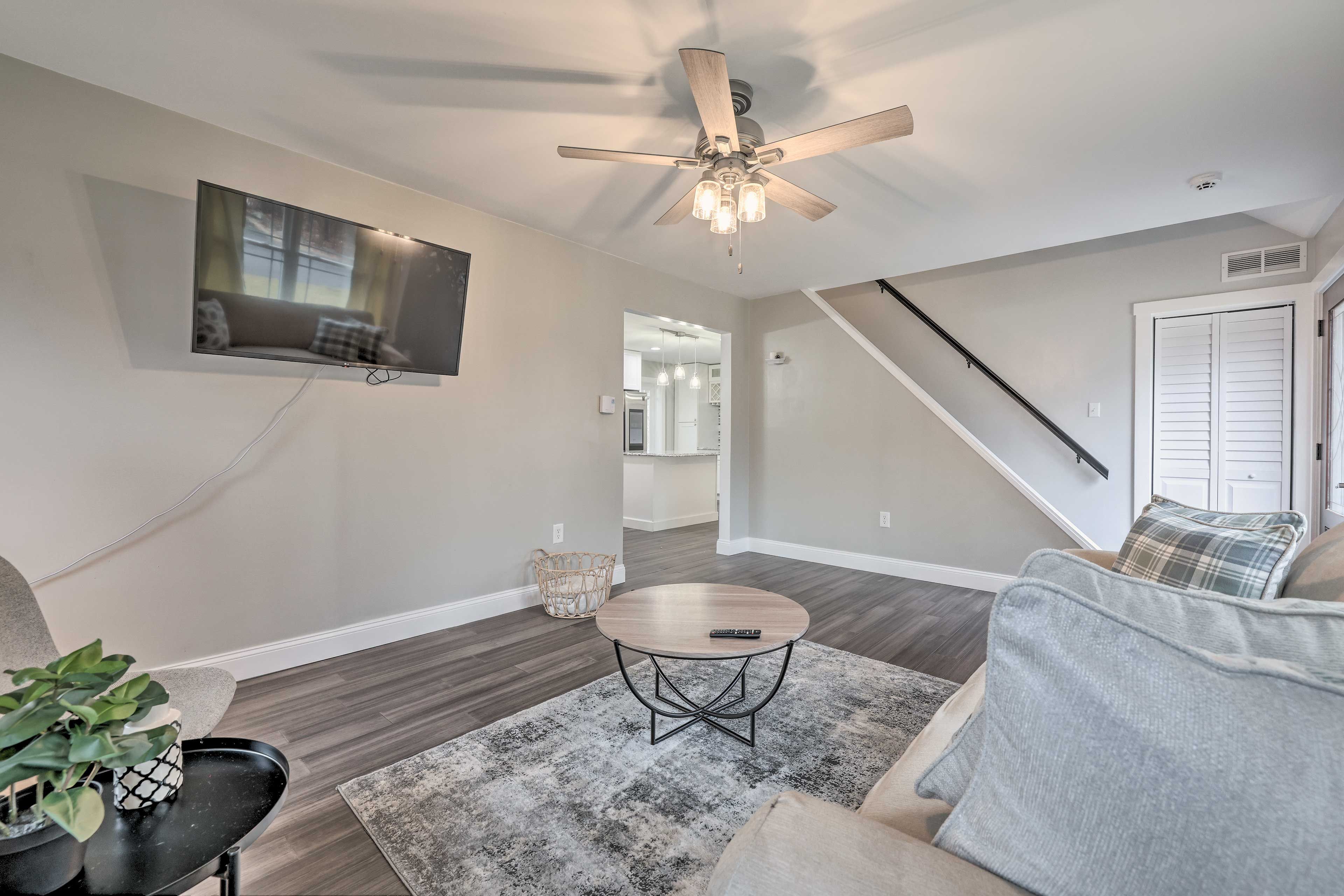 Living Room | Smart TV