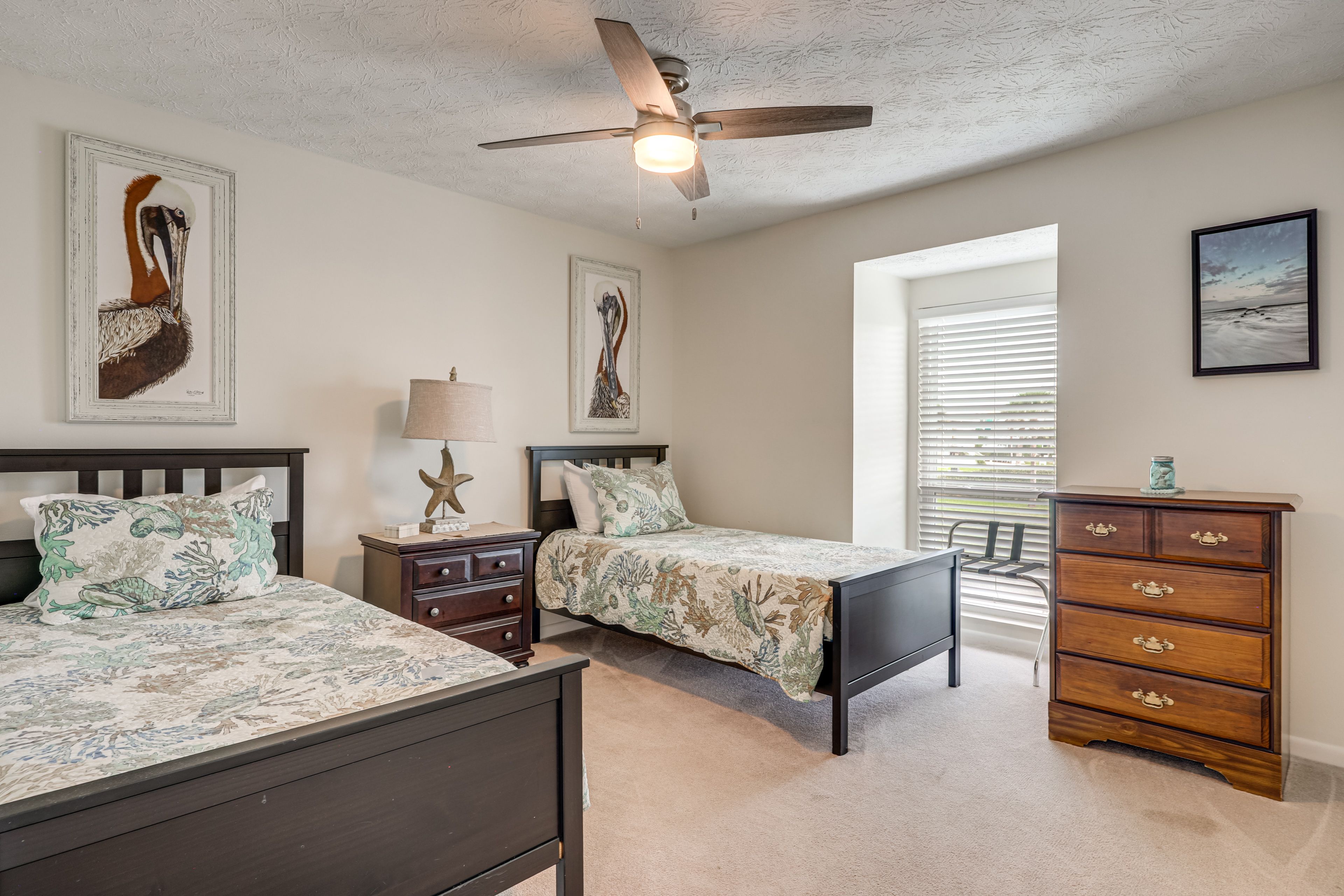 Bedroom 2 | 2 Twin Beds
