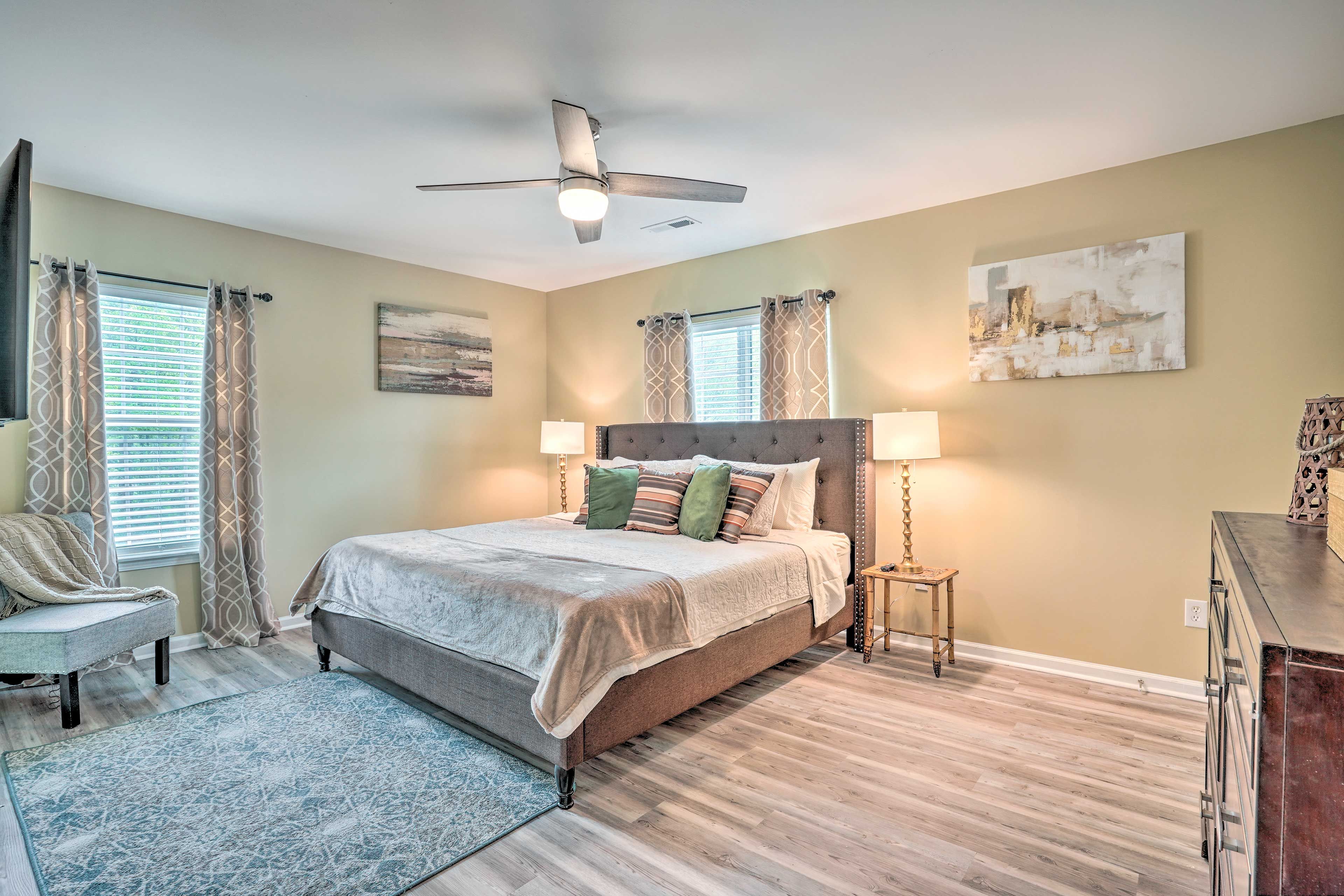 Bedroom 2 | King Bed