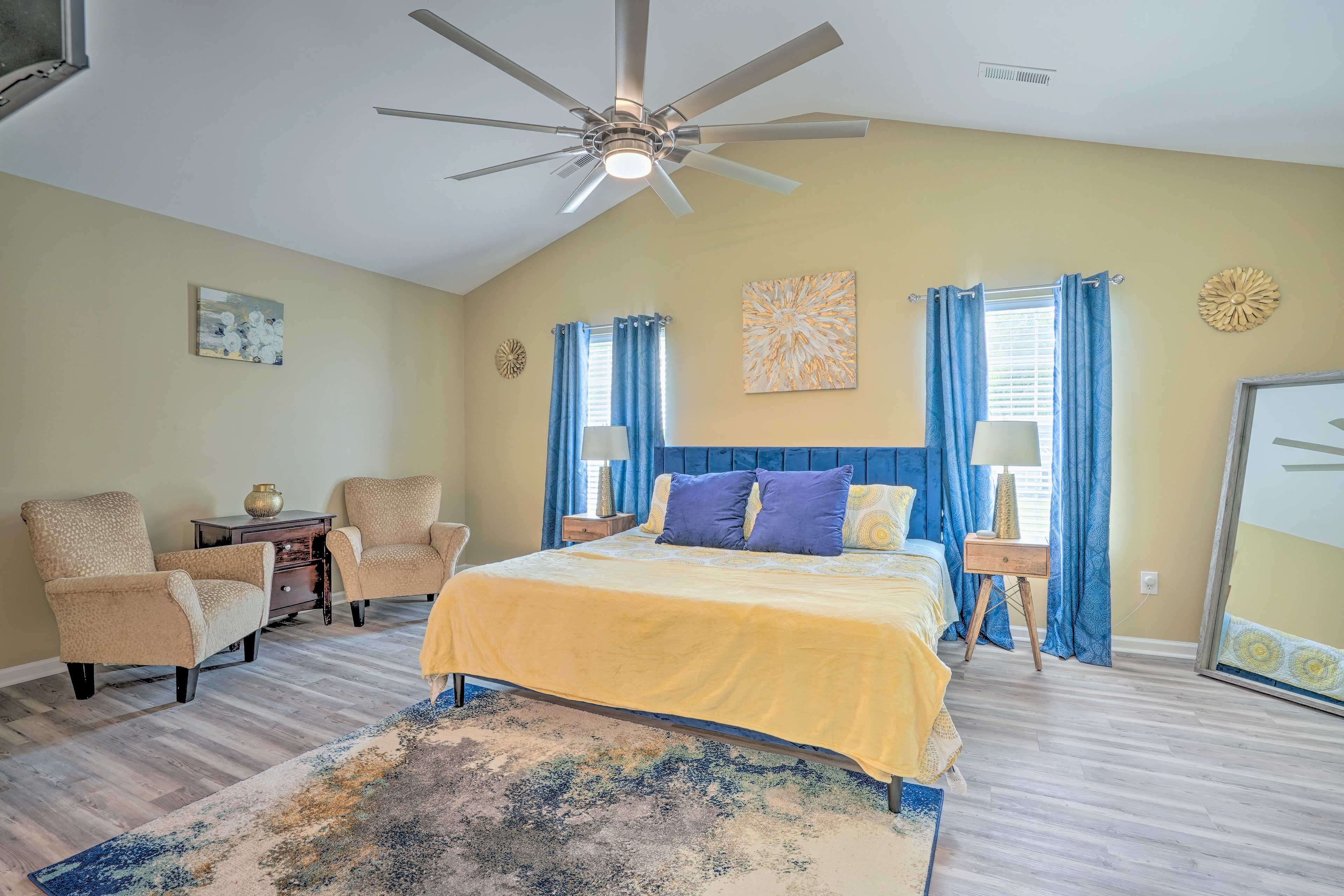 Bedroom 1 | Smart TV