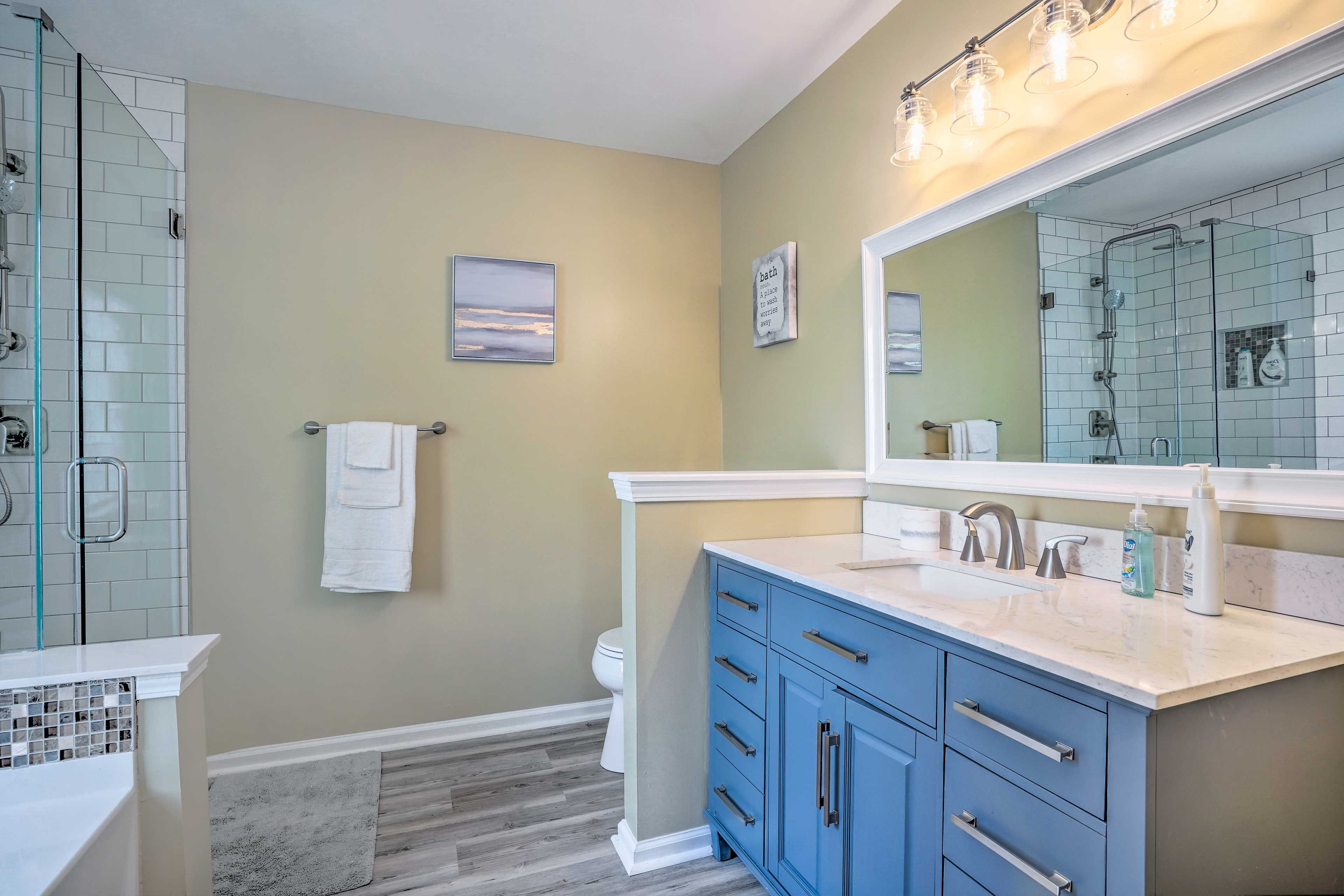 En-Suite Bathroom | Complimentary Toiletries