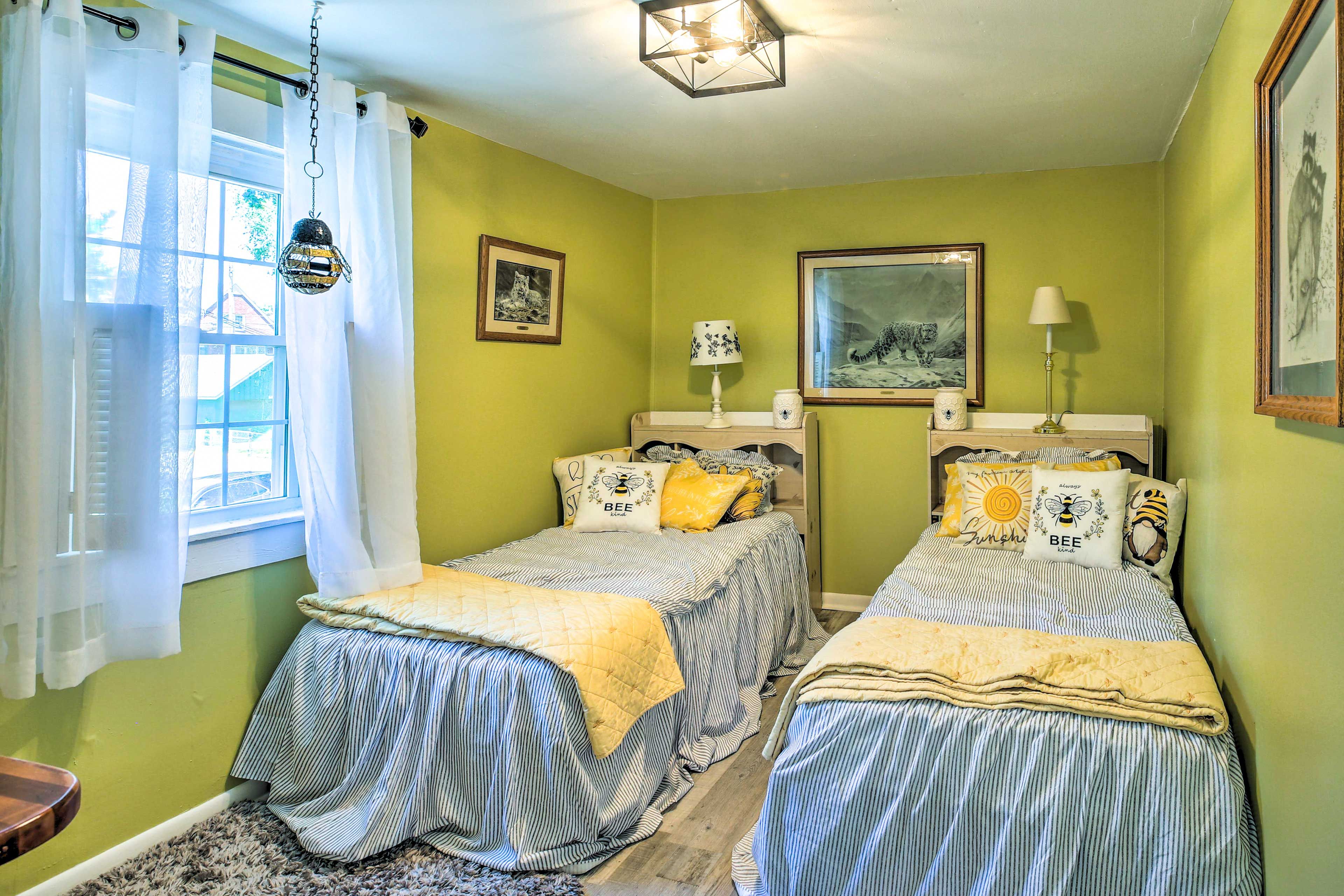 Bedroom 3 | 2 Twin Beds | 2nd Floor