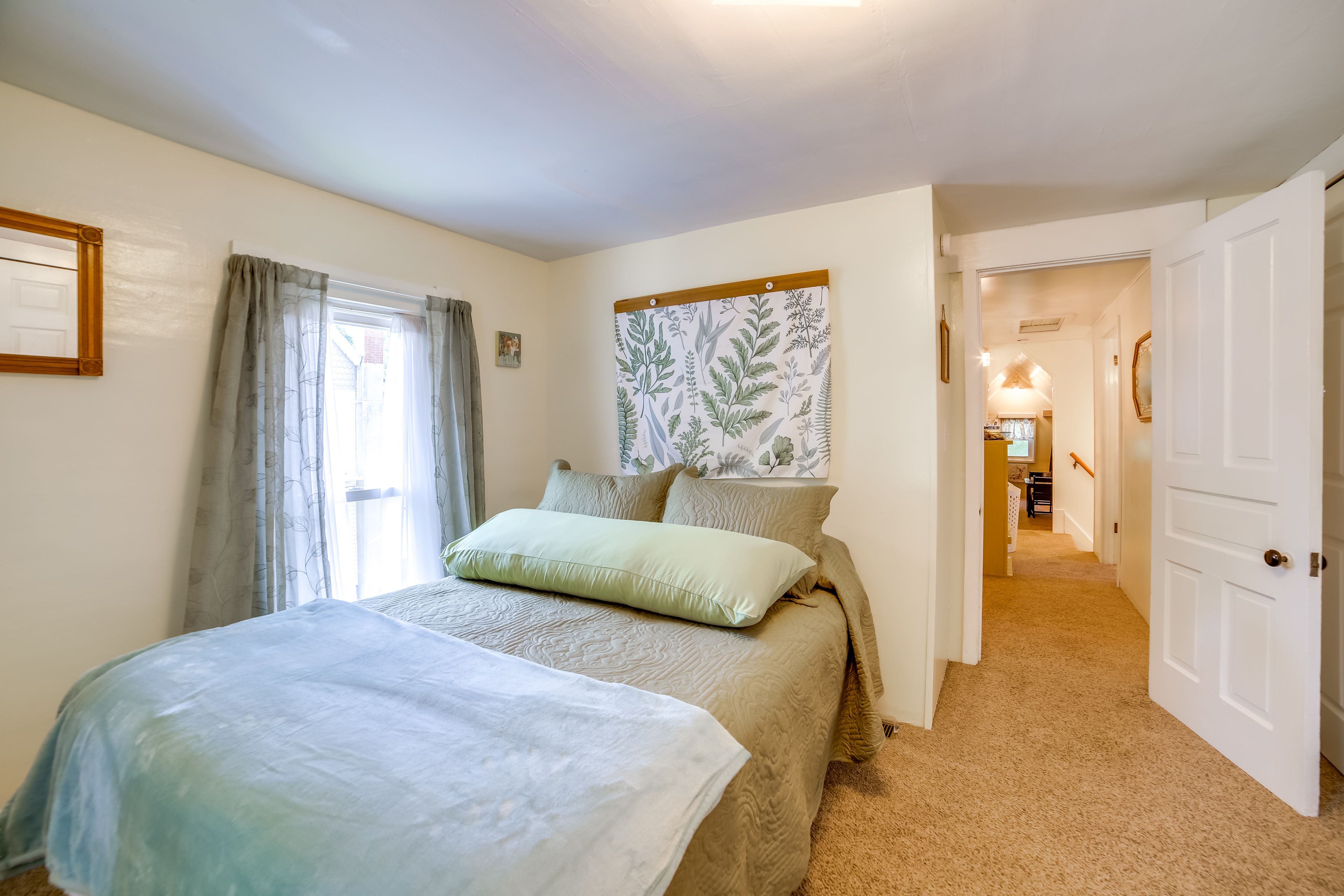 Bedroom 2 | Full Bed | 2nd Floor