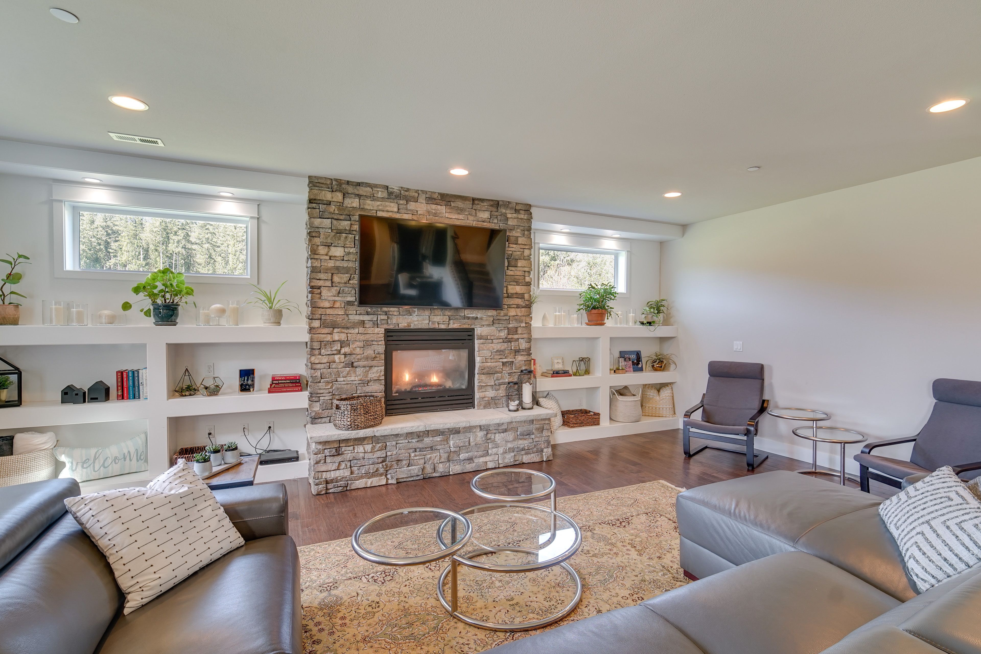 Living Room | Smart TV