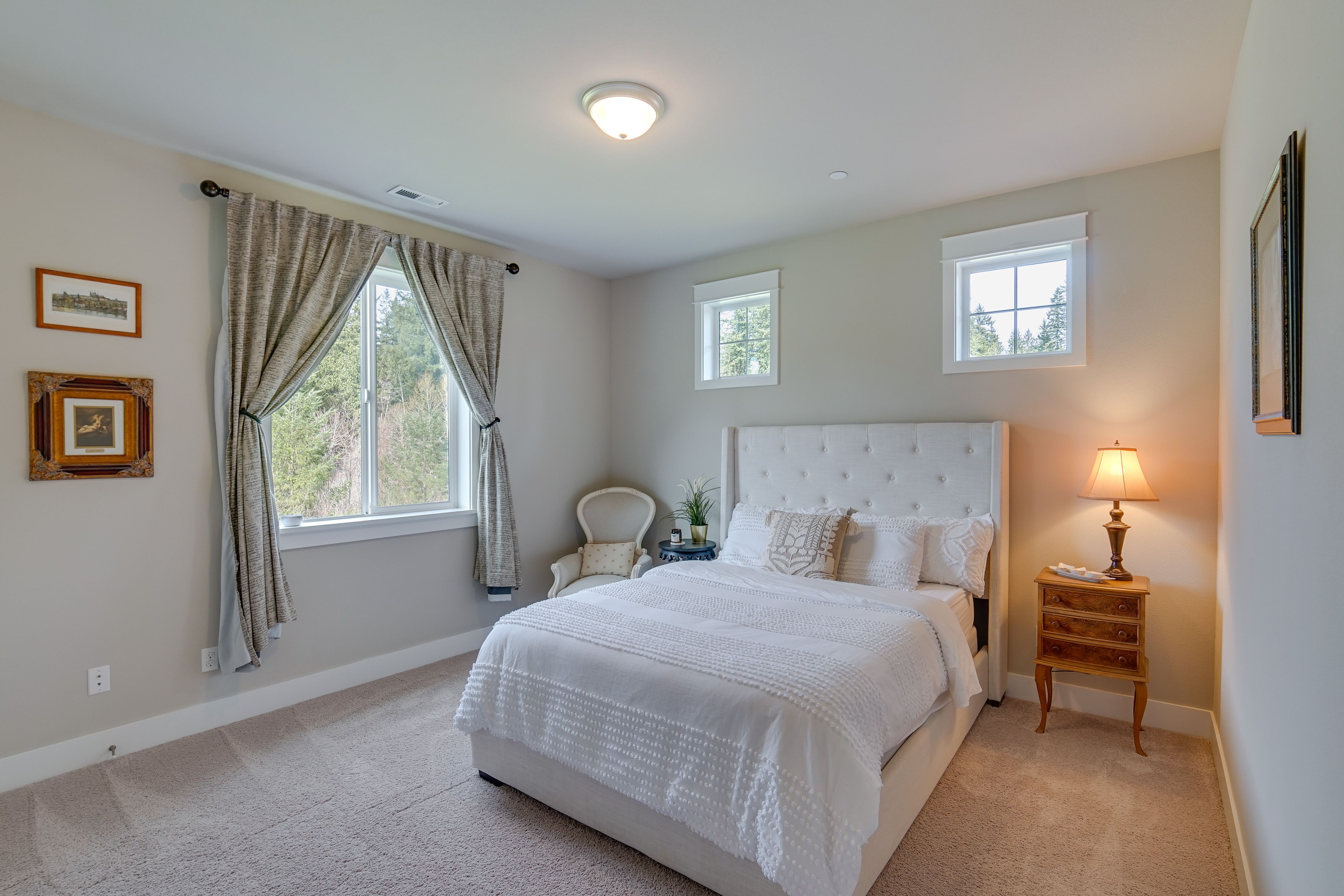Bedroom 4 | Queen Bed