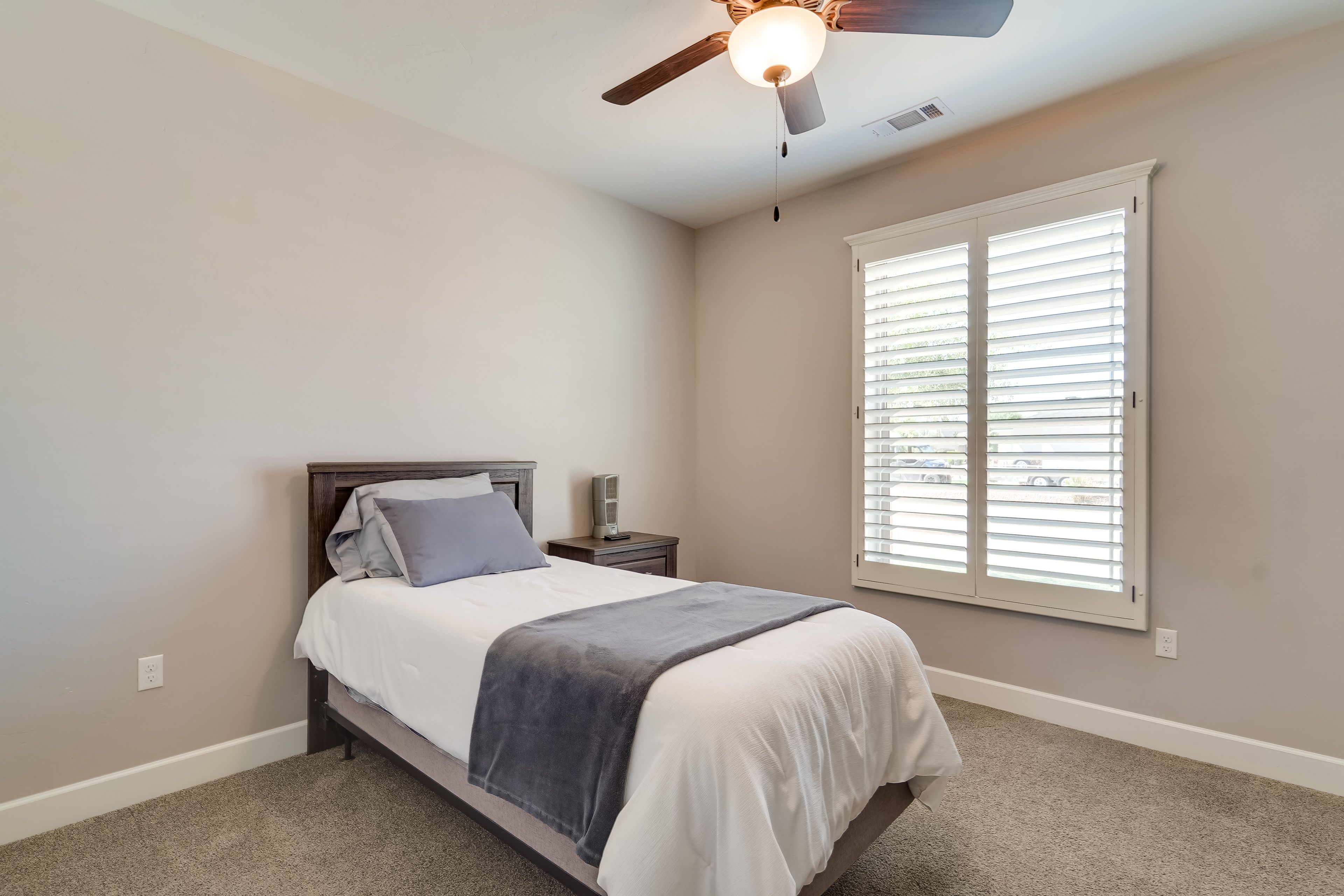 Bedroom 3 | Twin Bed