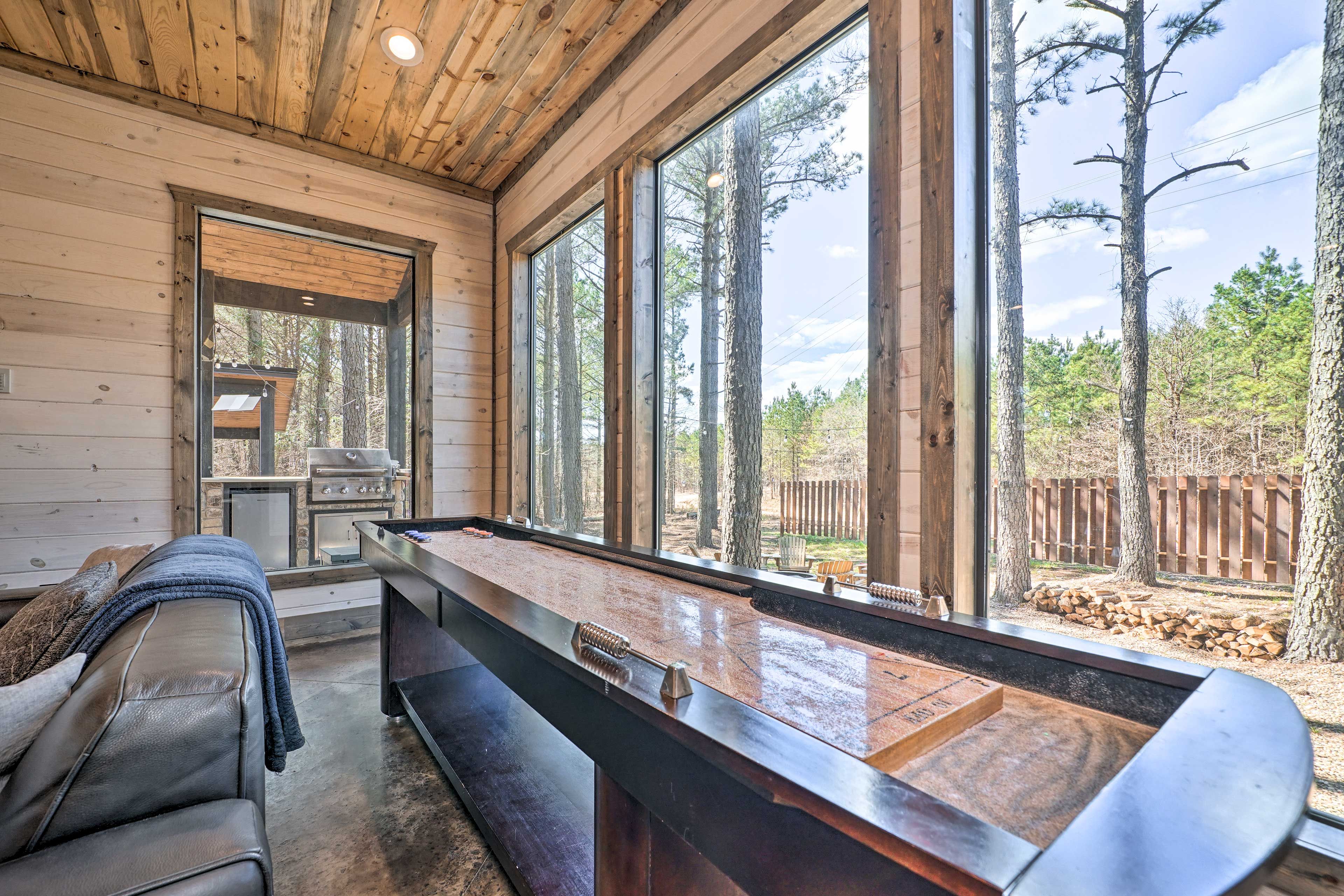 Living Room | Shuffleboard Table