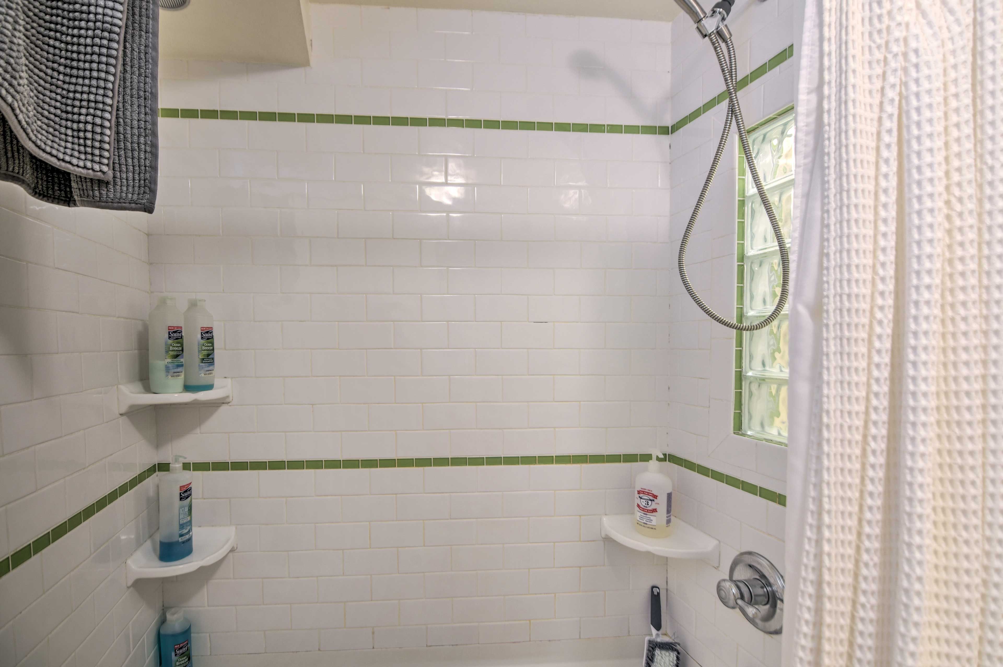 Full Bathroom