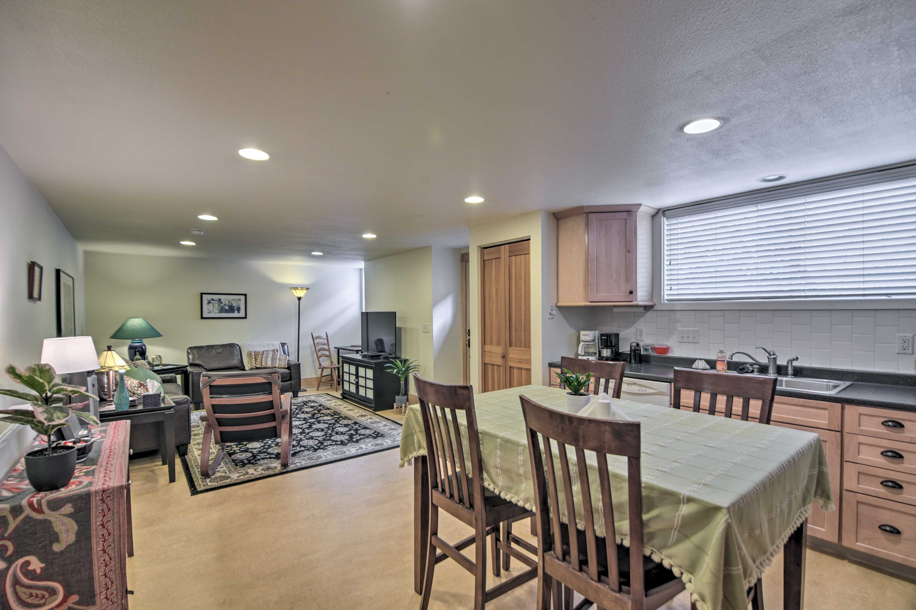 Dining Area | Dishware & Flatware