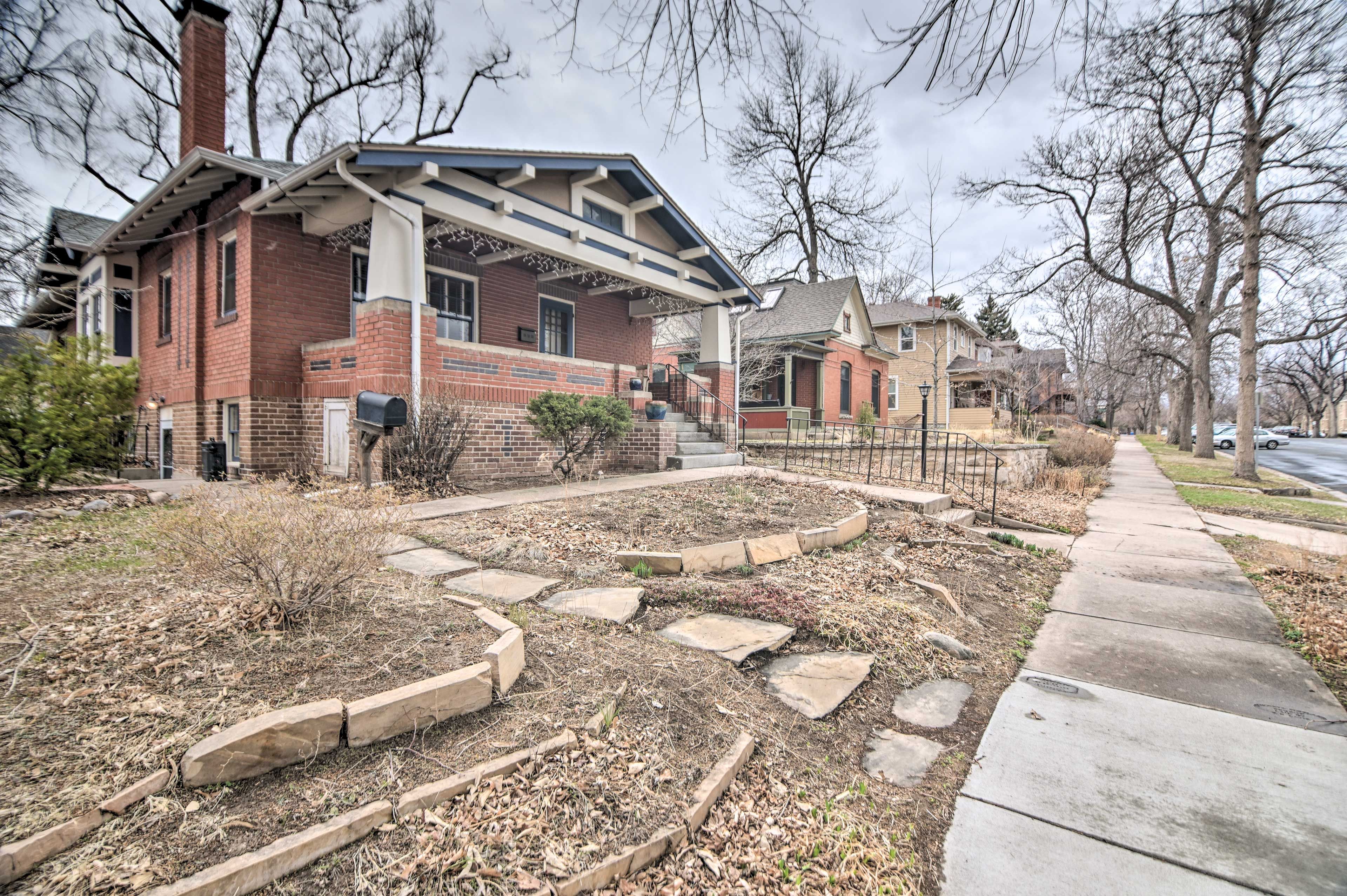 Parking | Driveway (1 Vehicle) | Free Street Parking