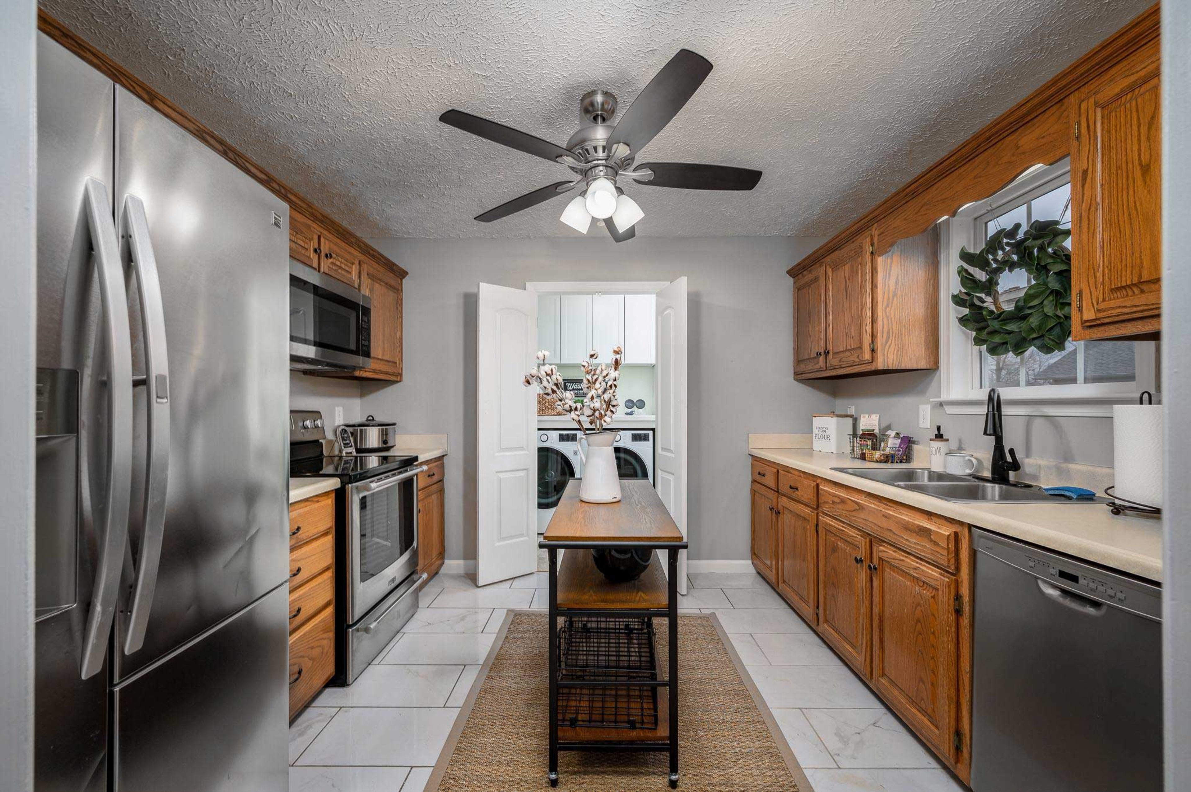 Fully Equipped Kitchen | Main Level | Dishwasher