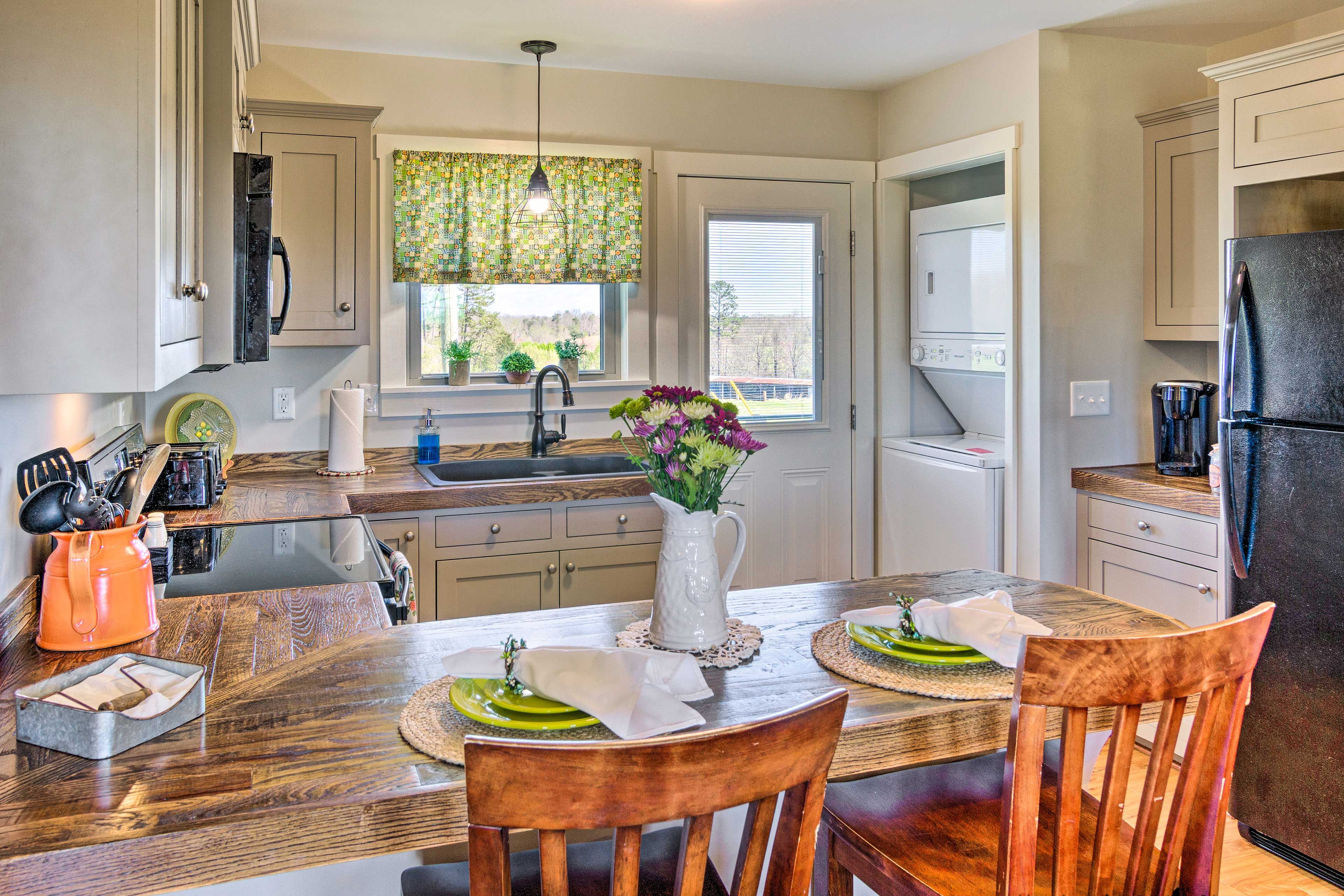 Kitchen | Breakfast Bar
