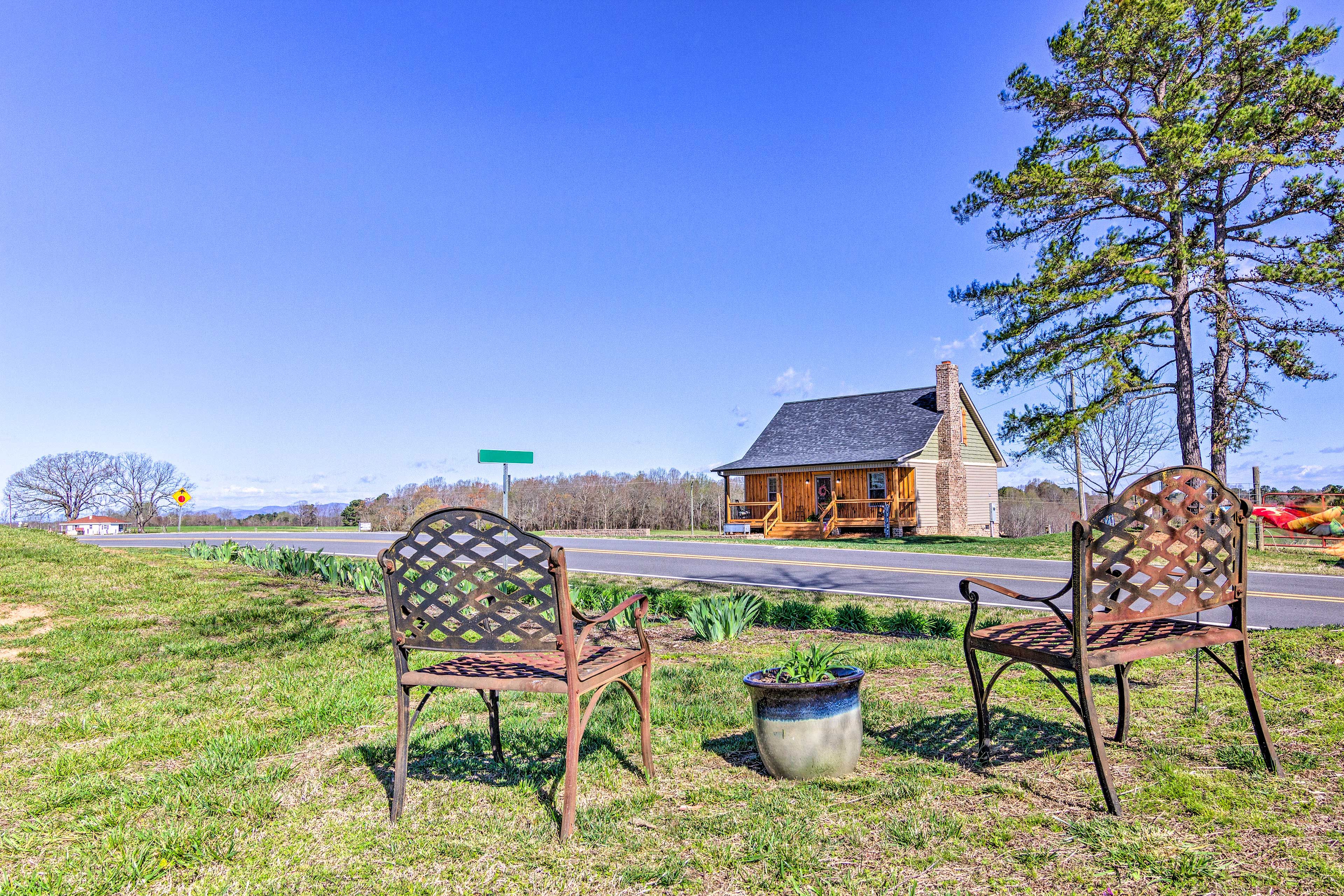 House Exterior | Additional Seating