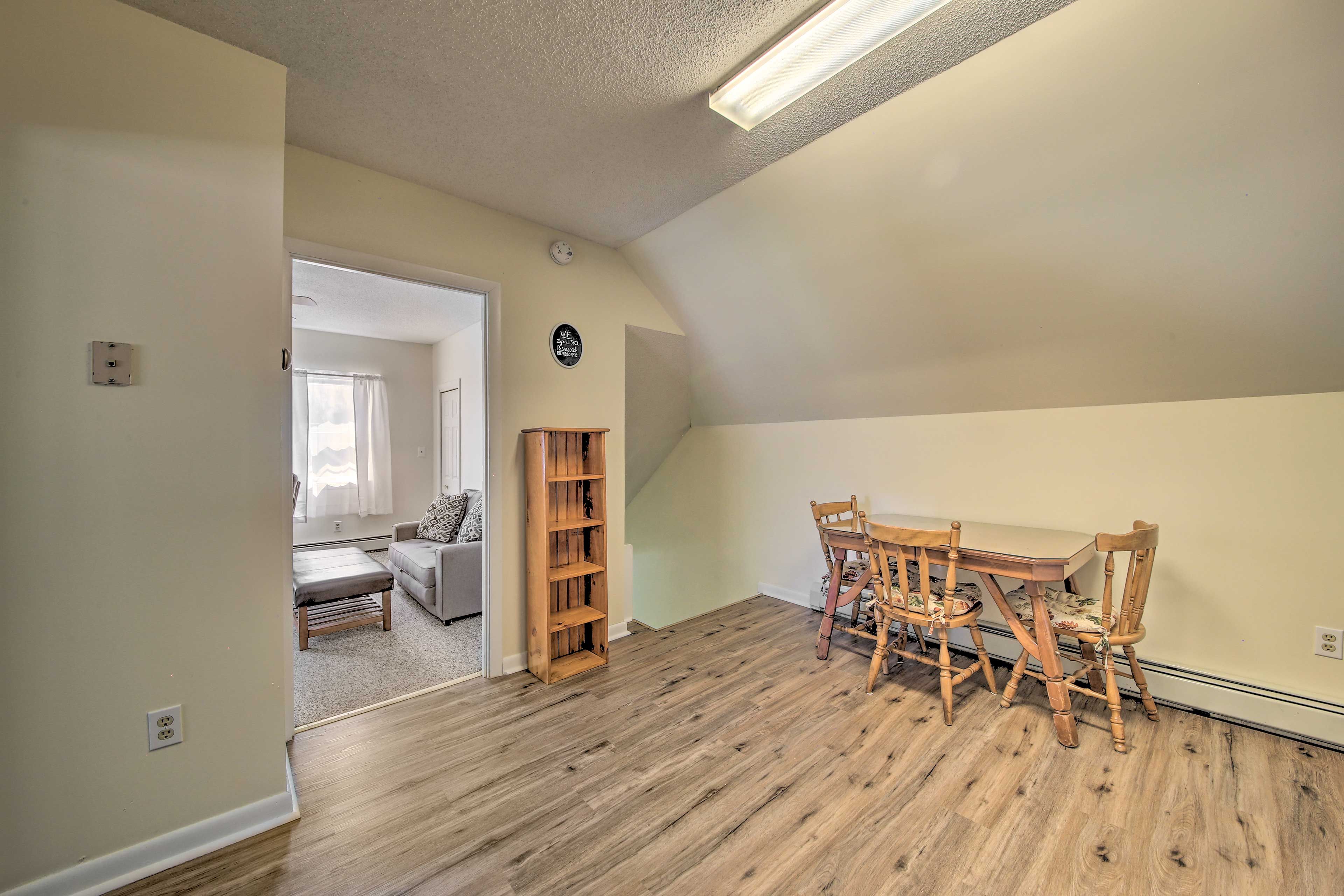 Kitchen | Dining Area