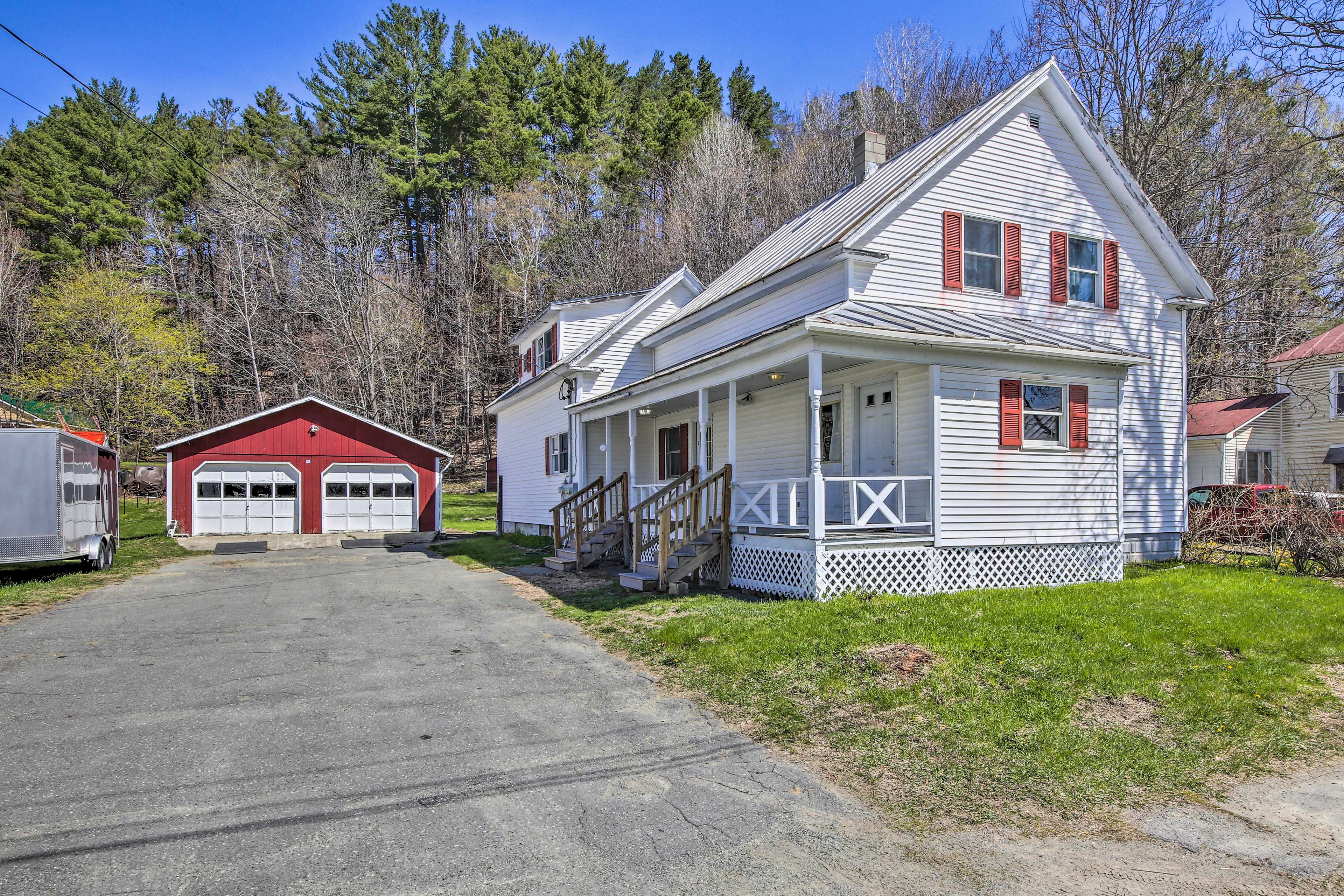 Parking | Driveway (6 Vehicles) | Trailer Parking Available On-Site