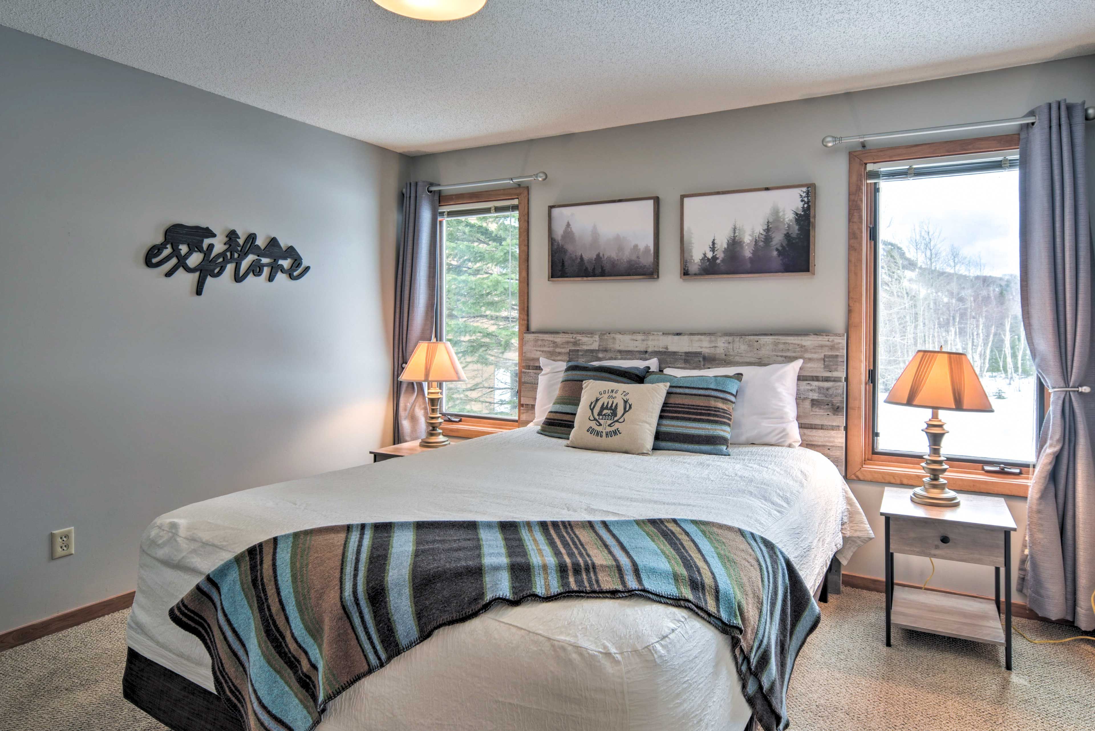 Bedroom 2 | Queen Bed