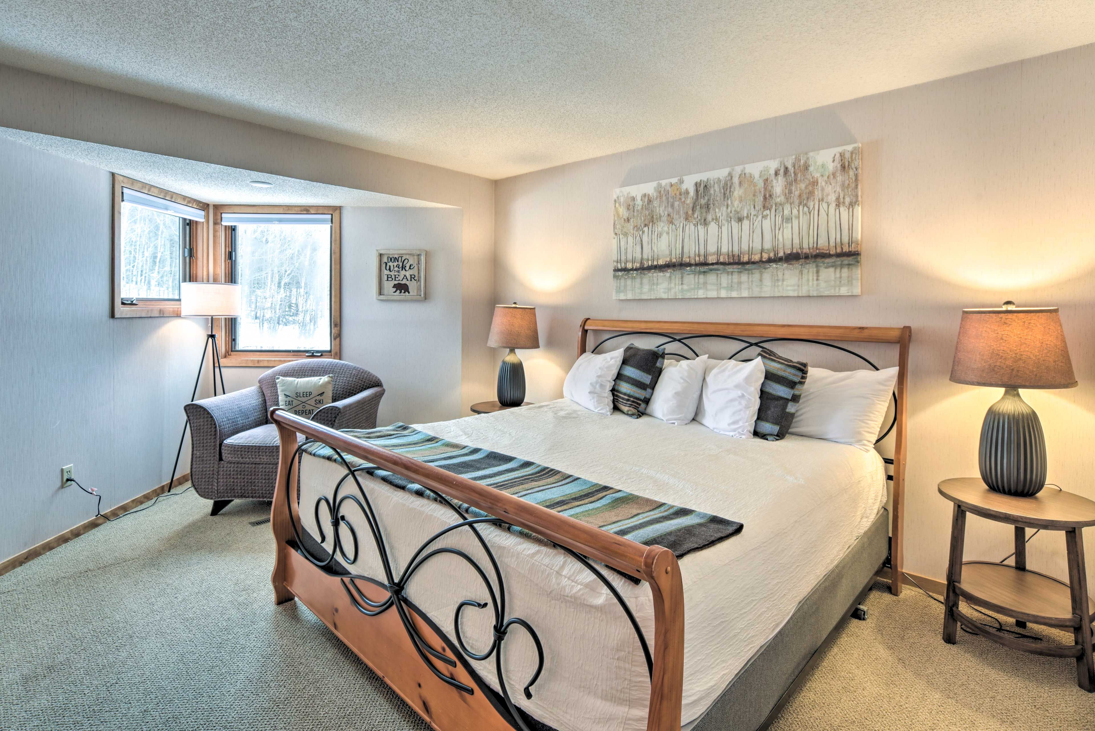 Bedroom 1 | King Bed | 2nd Floor