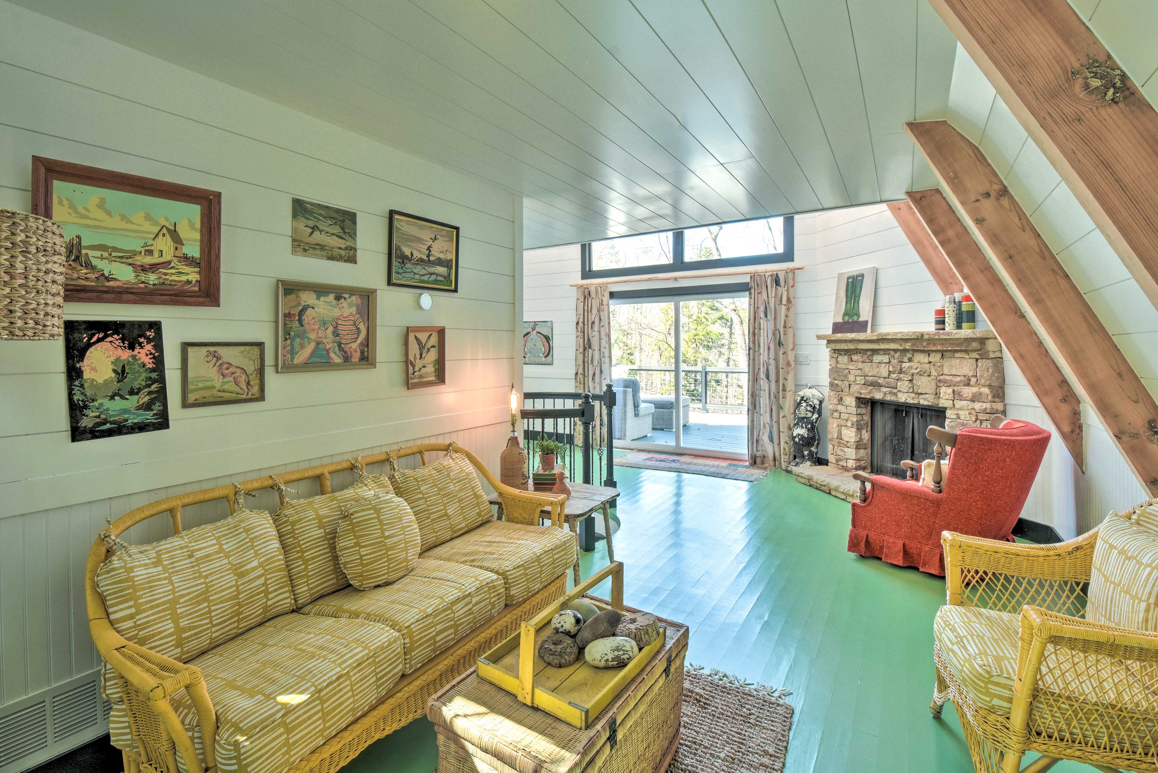 Main Living Area | Fireplace