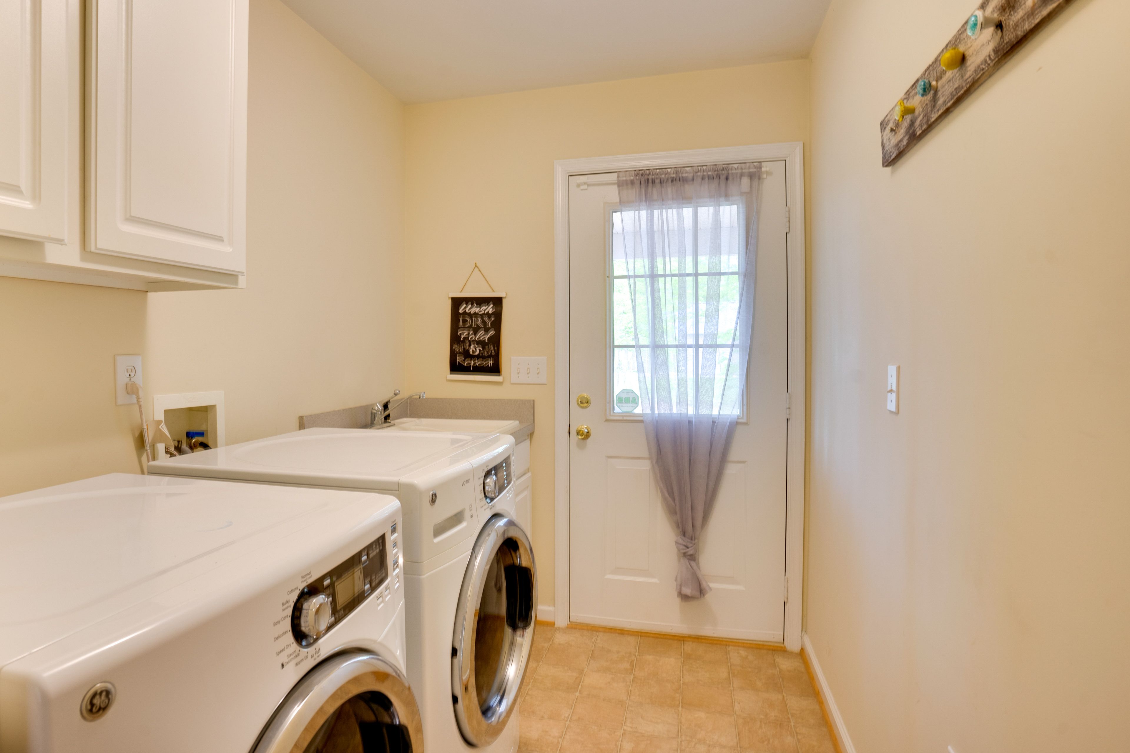 Laundry Area | Washer/Dryer