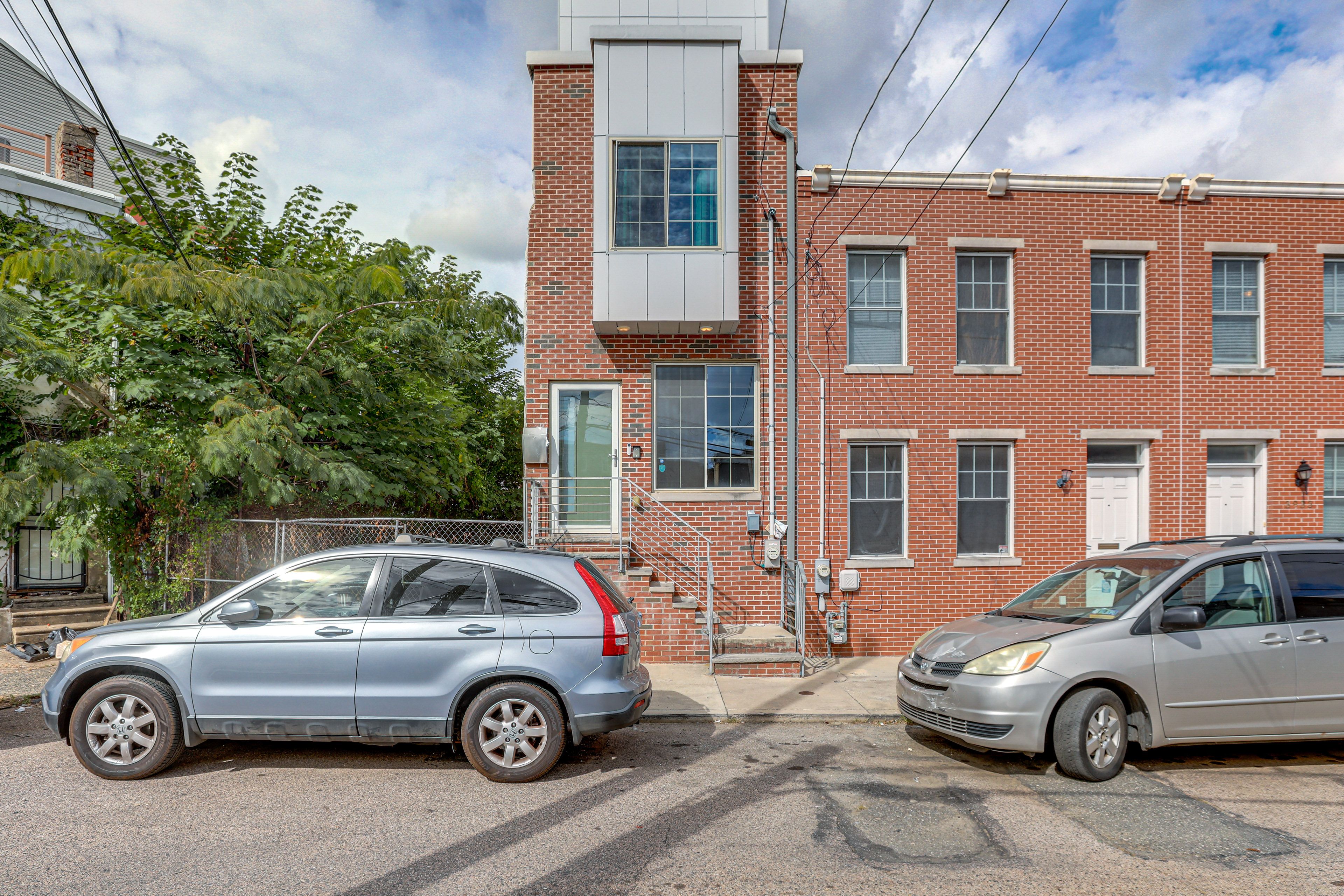 Exterior | Free Street Parking