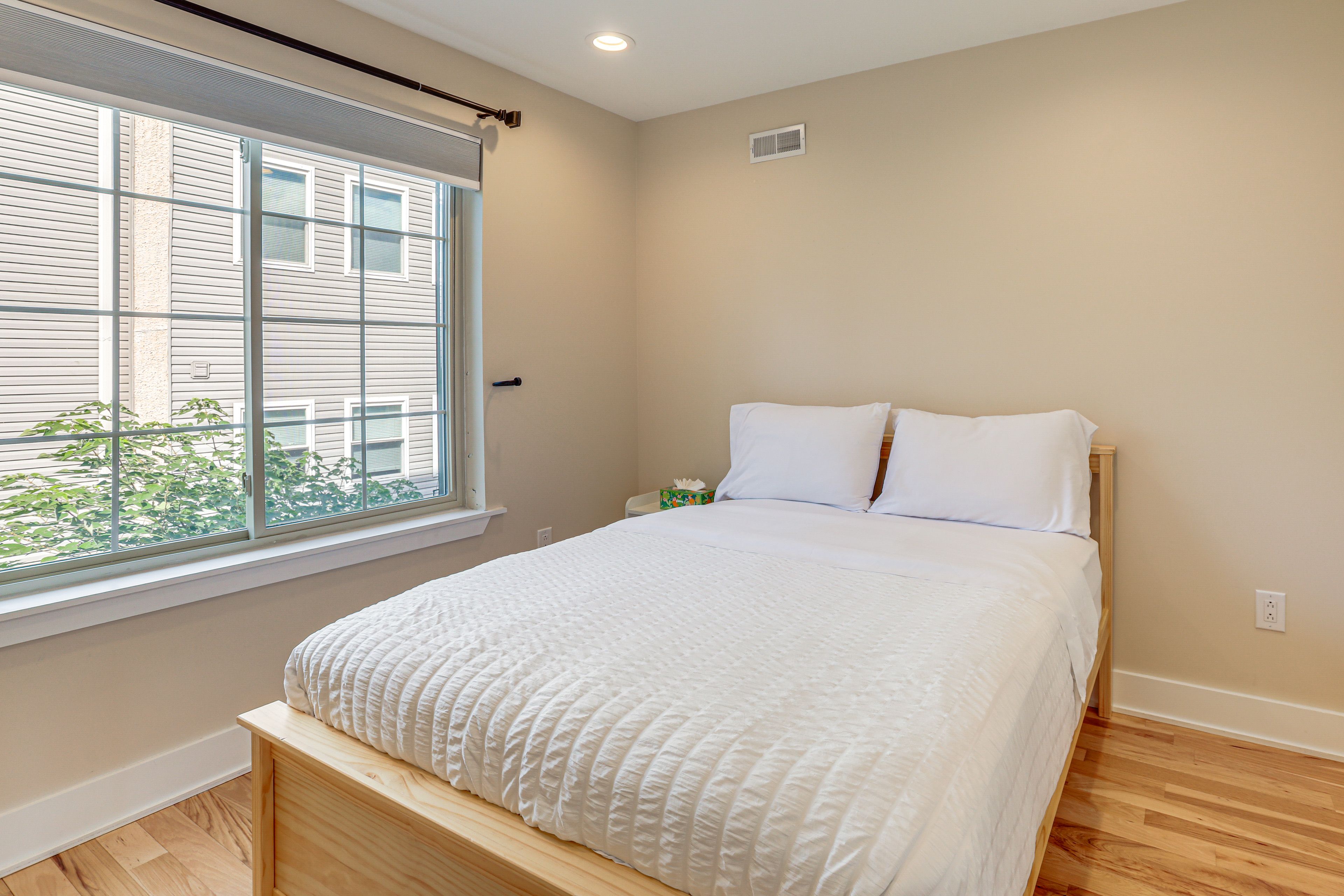 Bedroom 2 | Queen Bed | 2nd Floor