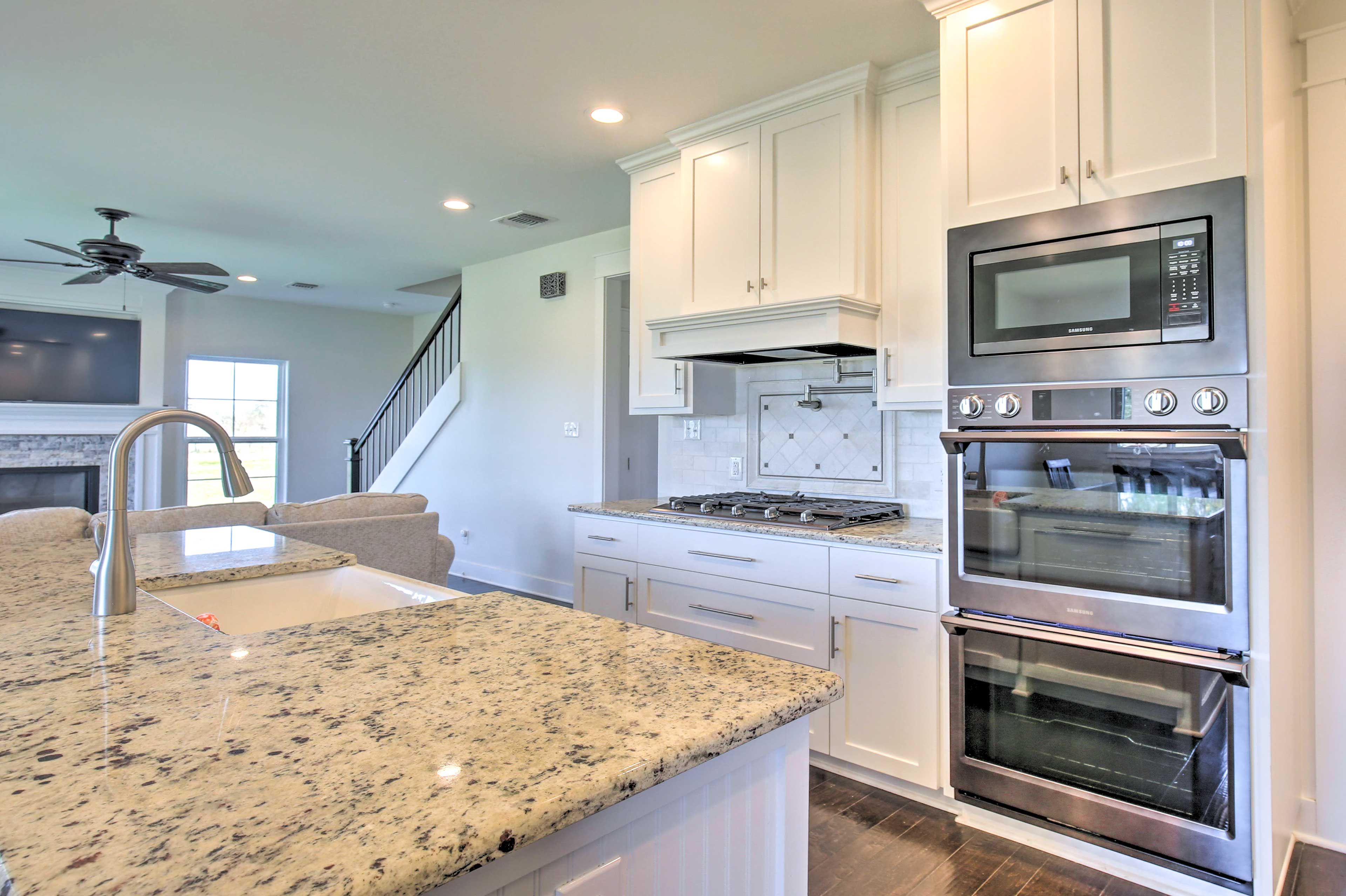 Fully Equipped Kitchen | Blender | Toaster