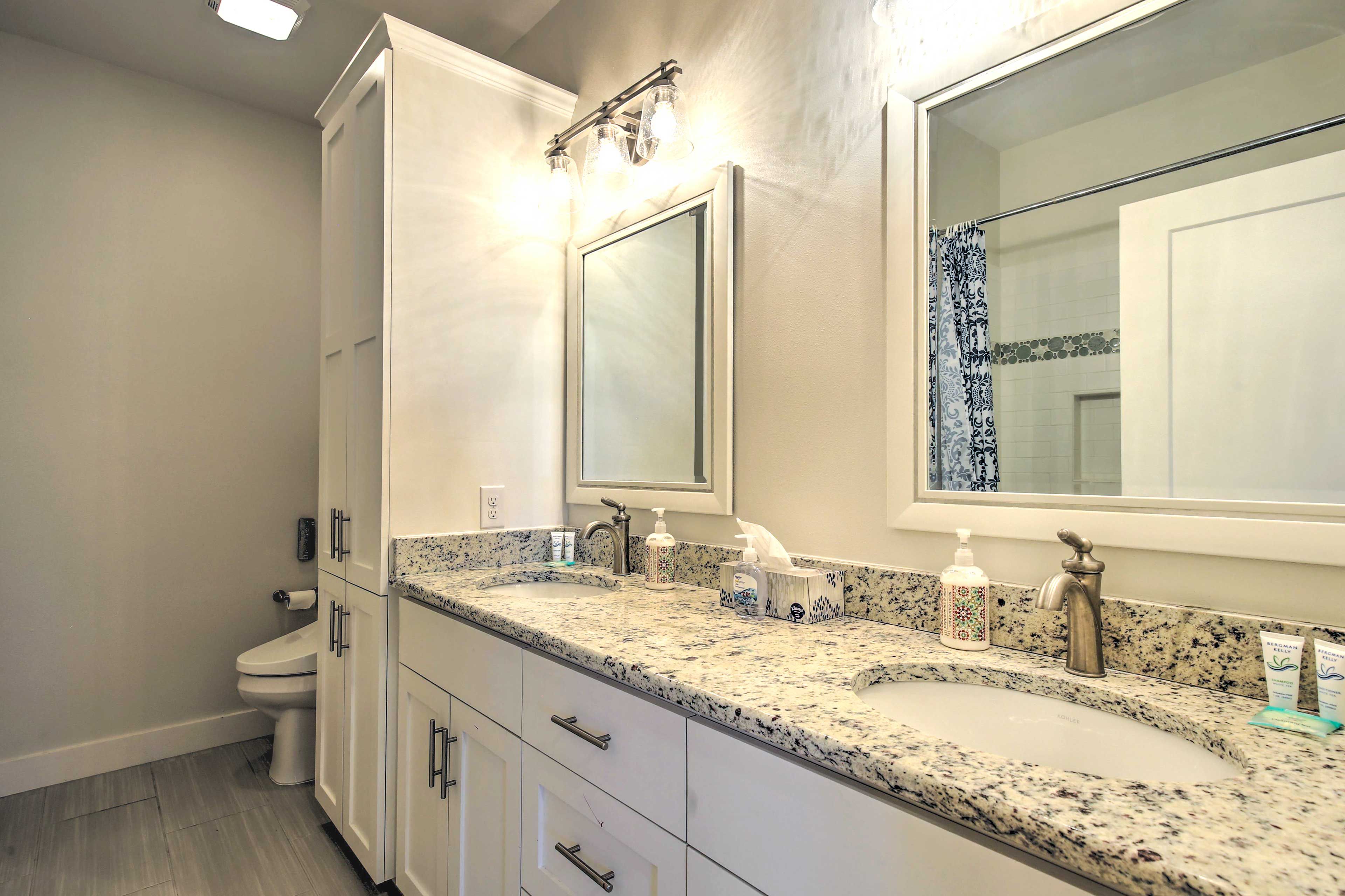 Full Bathroom | Complimentary Toiletries | Linens & Towels | Hair Dryer
