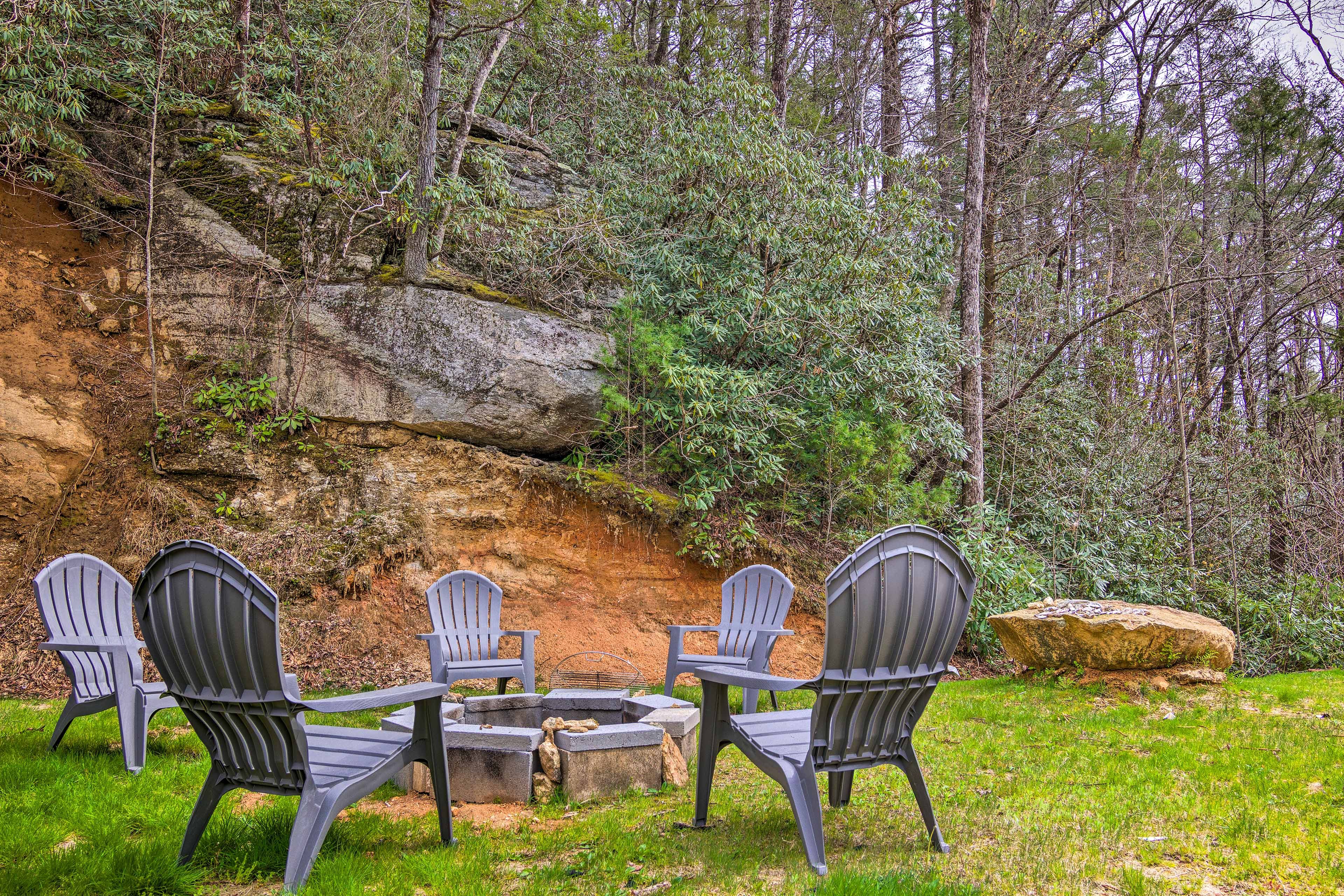 Yard | Fire Pit