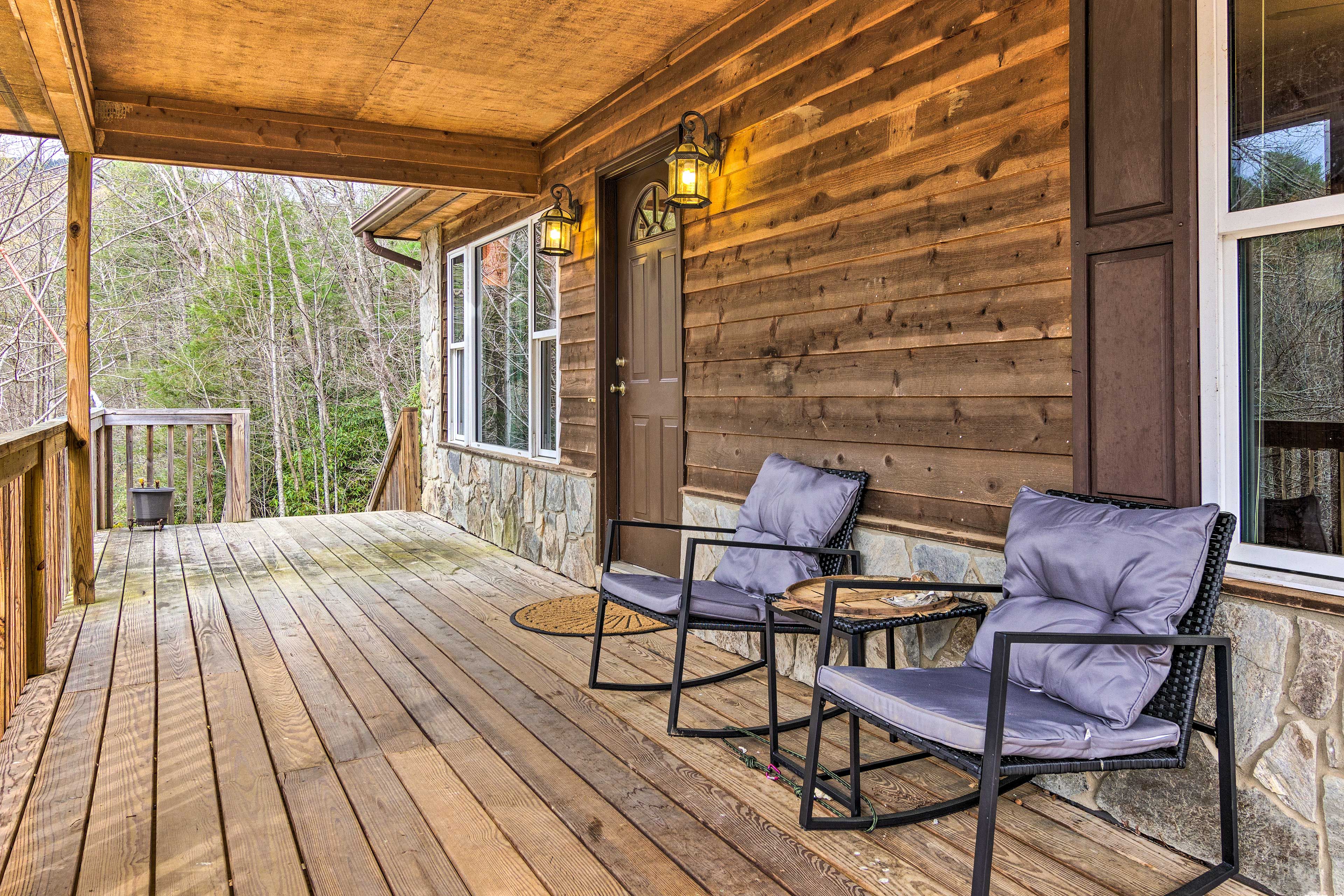 Deck | Entrance