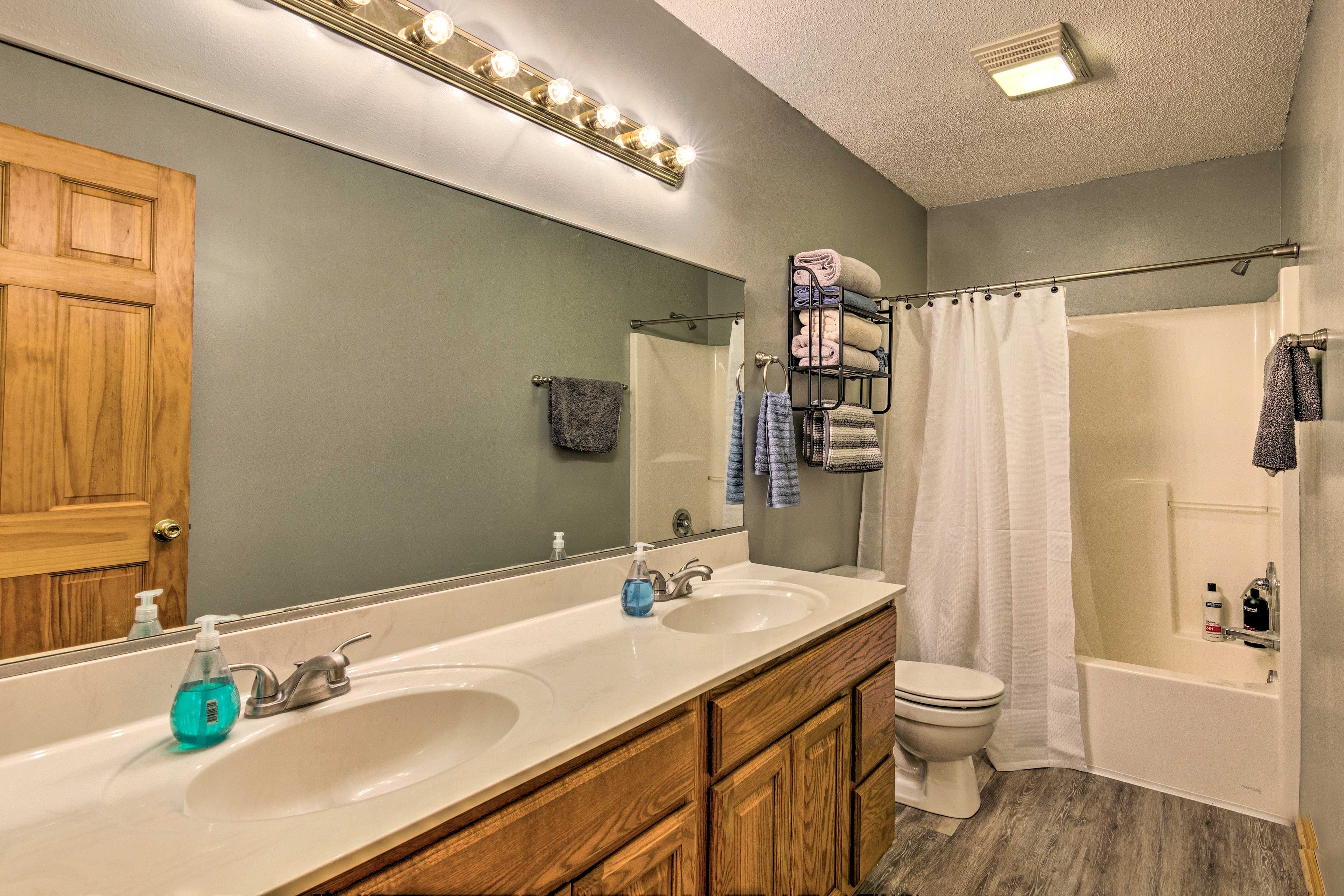 Full Bathroom