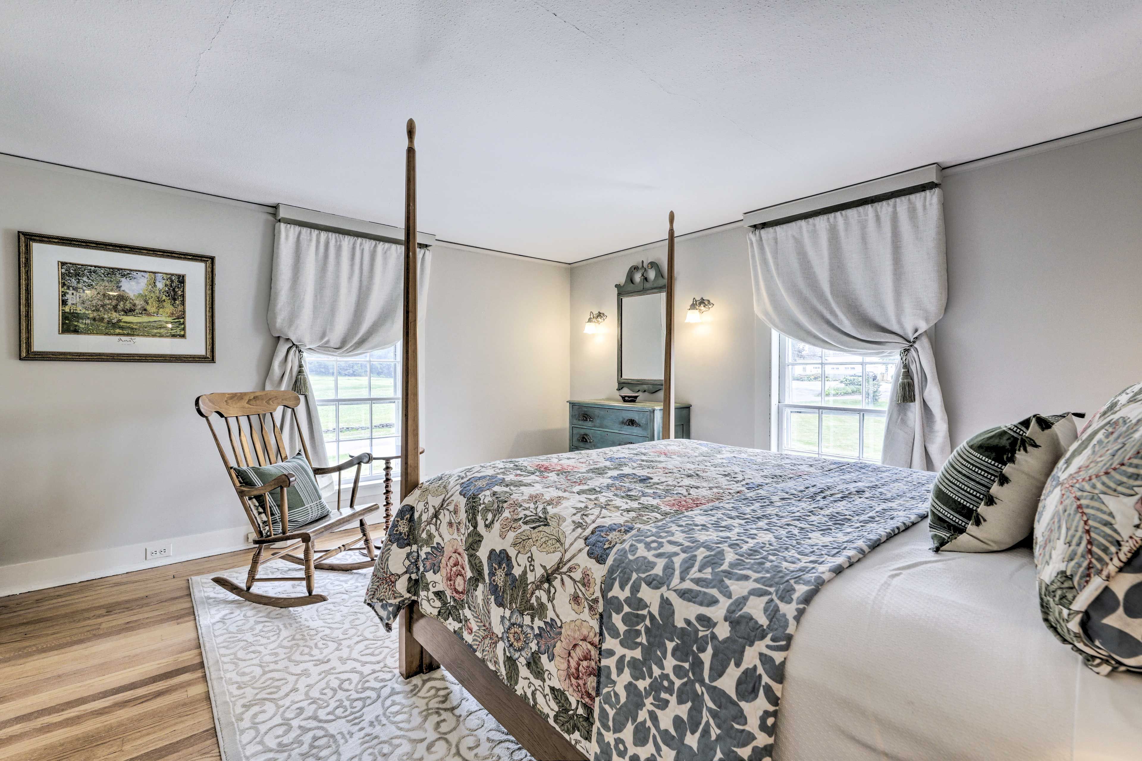 Bedroom 2 | Queen Bed | 2nd Floor