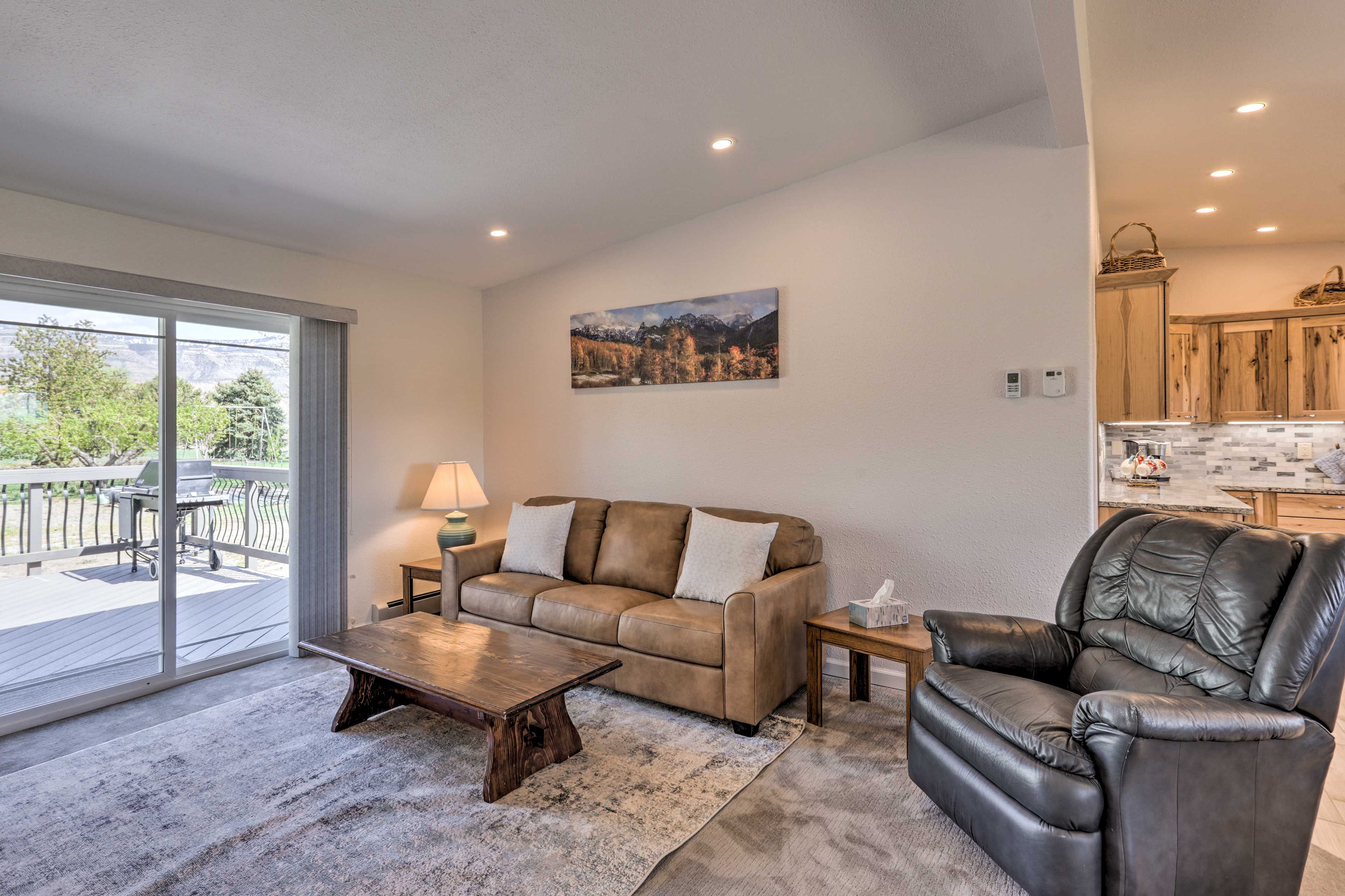 Living Room | Central A/C & Heating