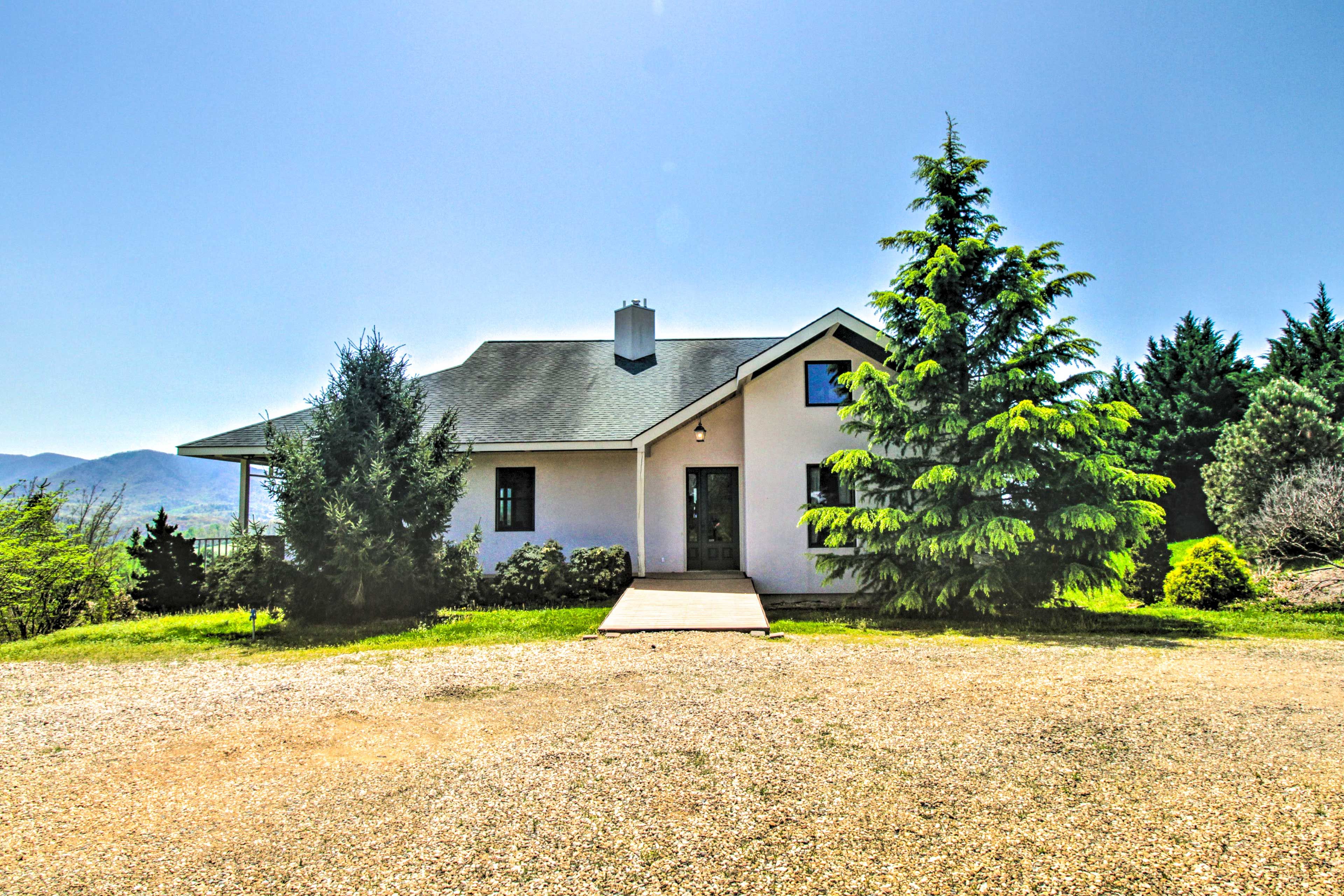 Home Exterior | Step-Free Access