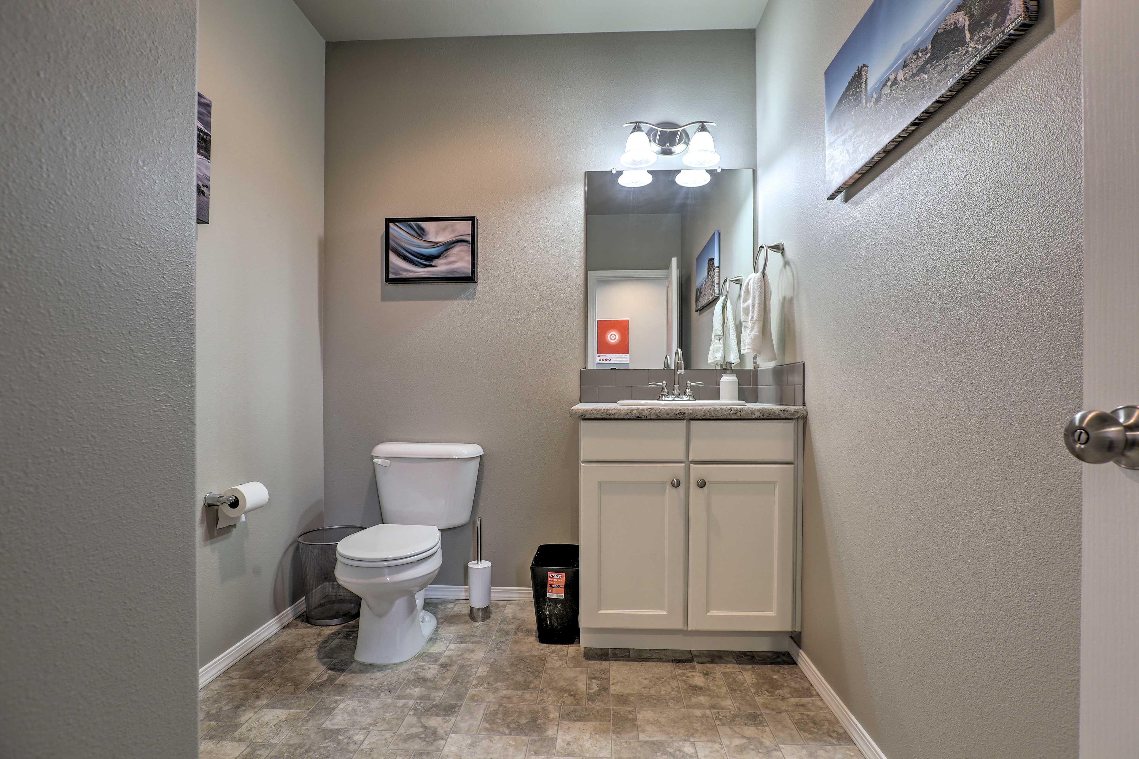 Half Bathroom | 1st Floor