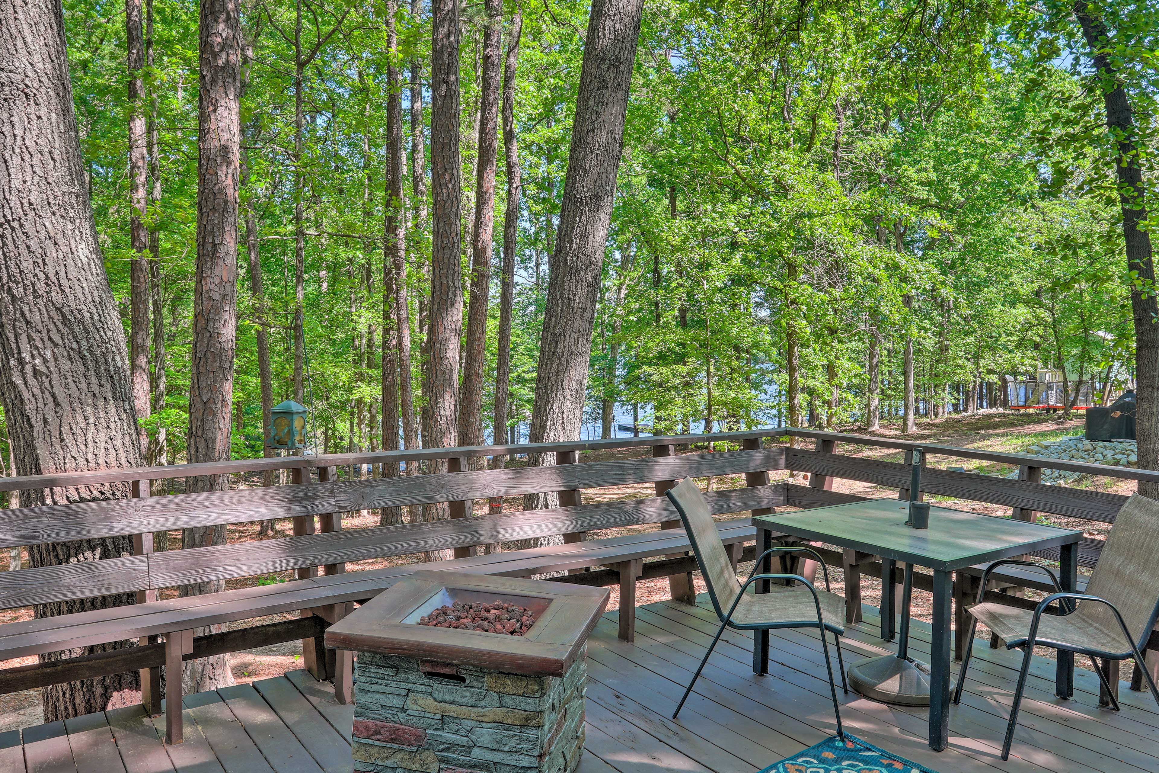 Tignall Vacation Rental | 1BR | 1.5BA | 1,400 Sq Ft | Stairs Required to Access