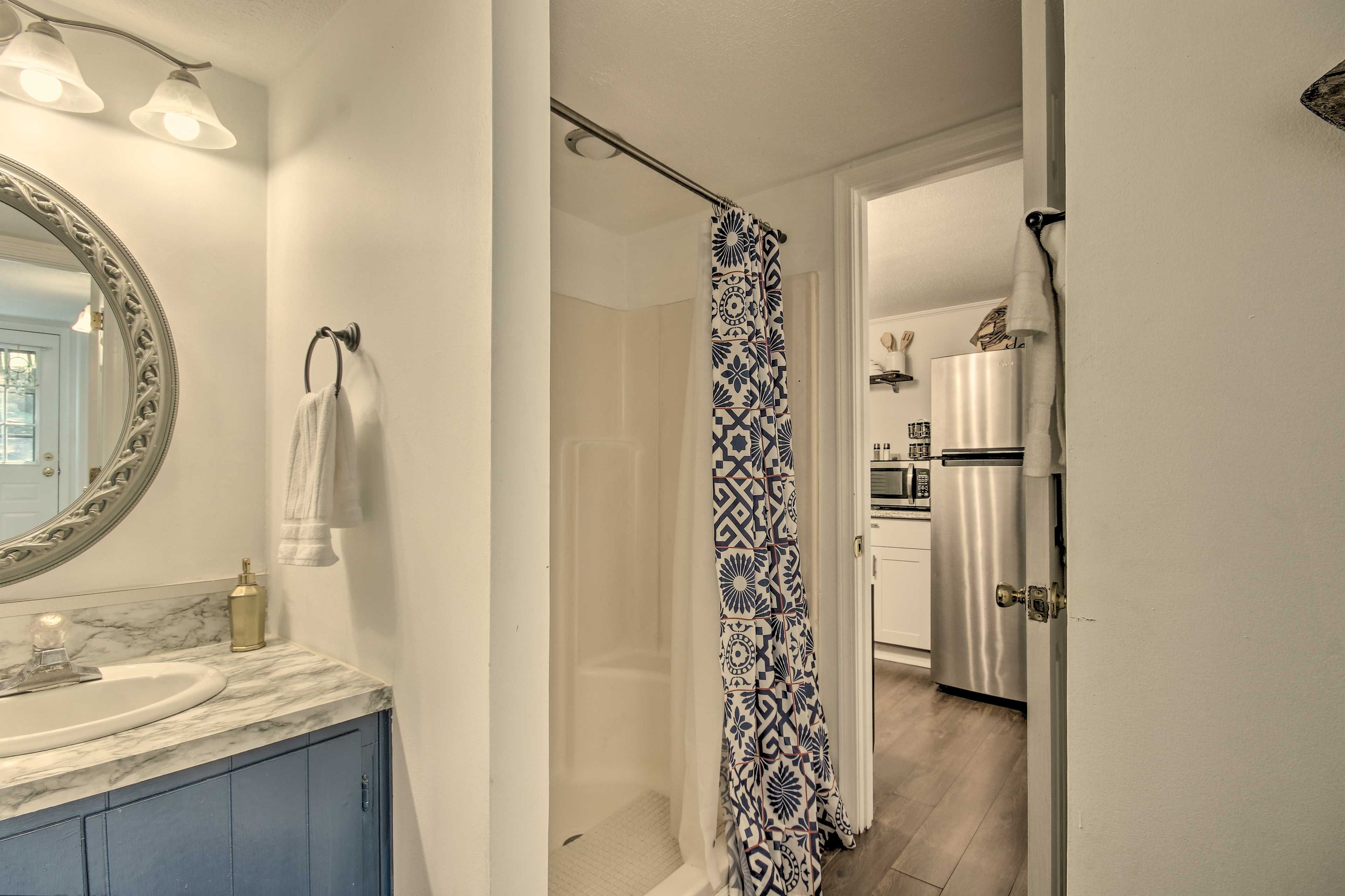 Full Bathroom