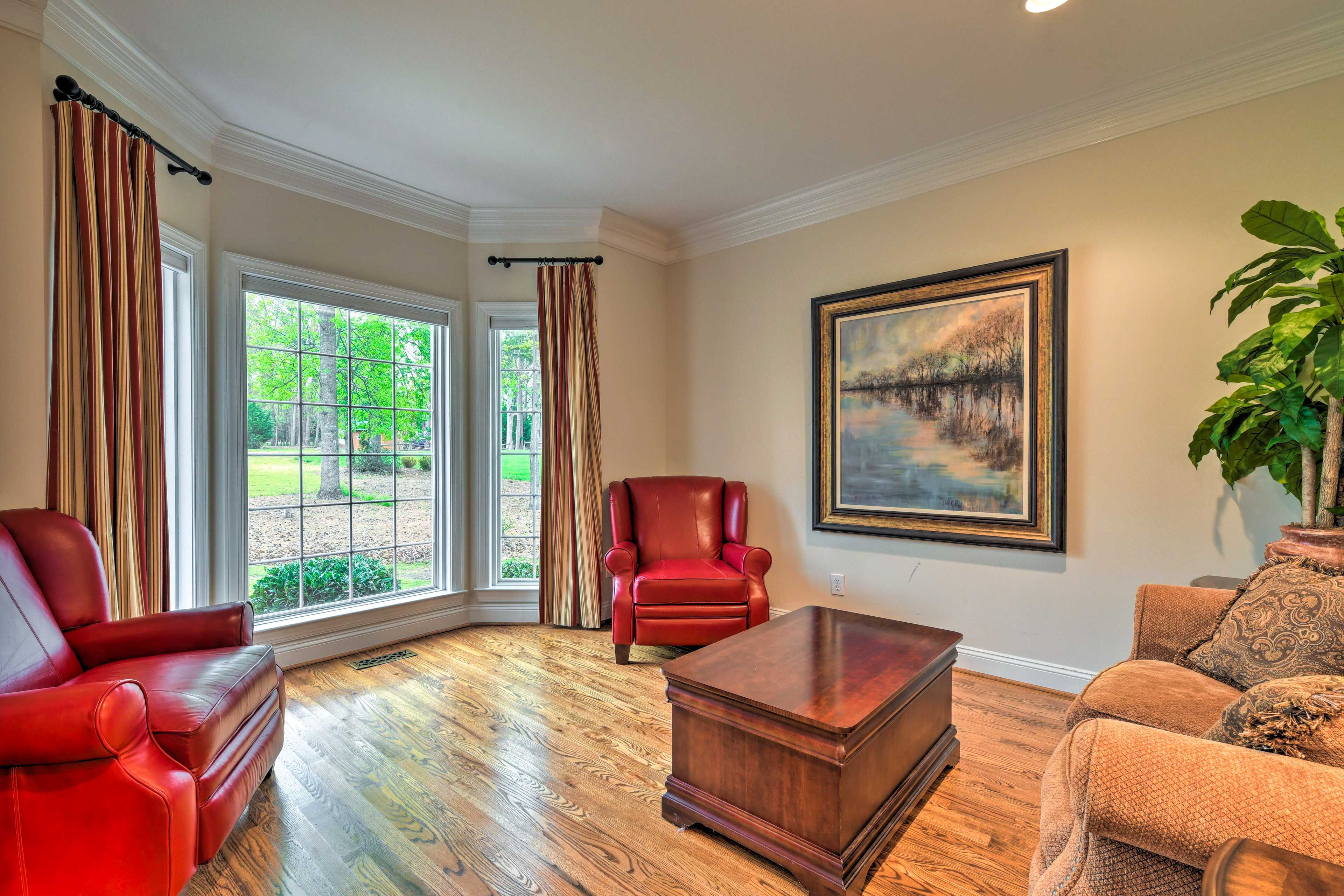 Sitting Room | 1st Floor