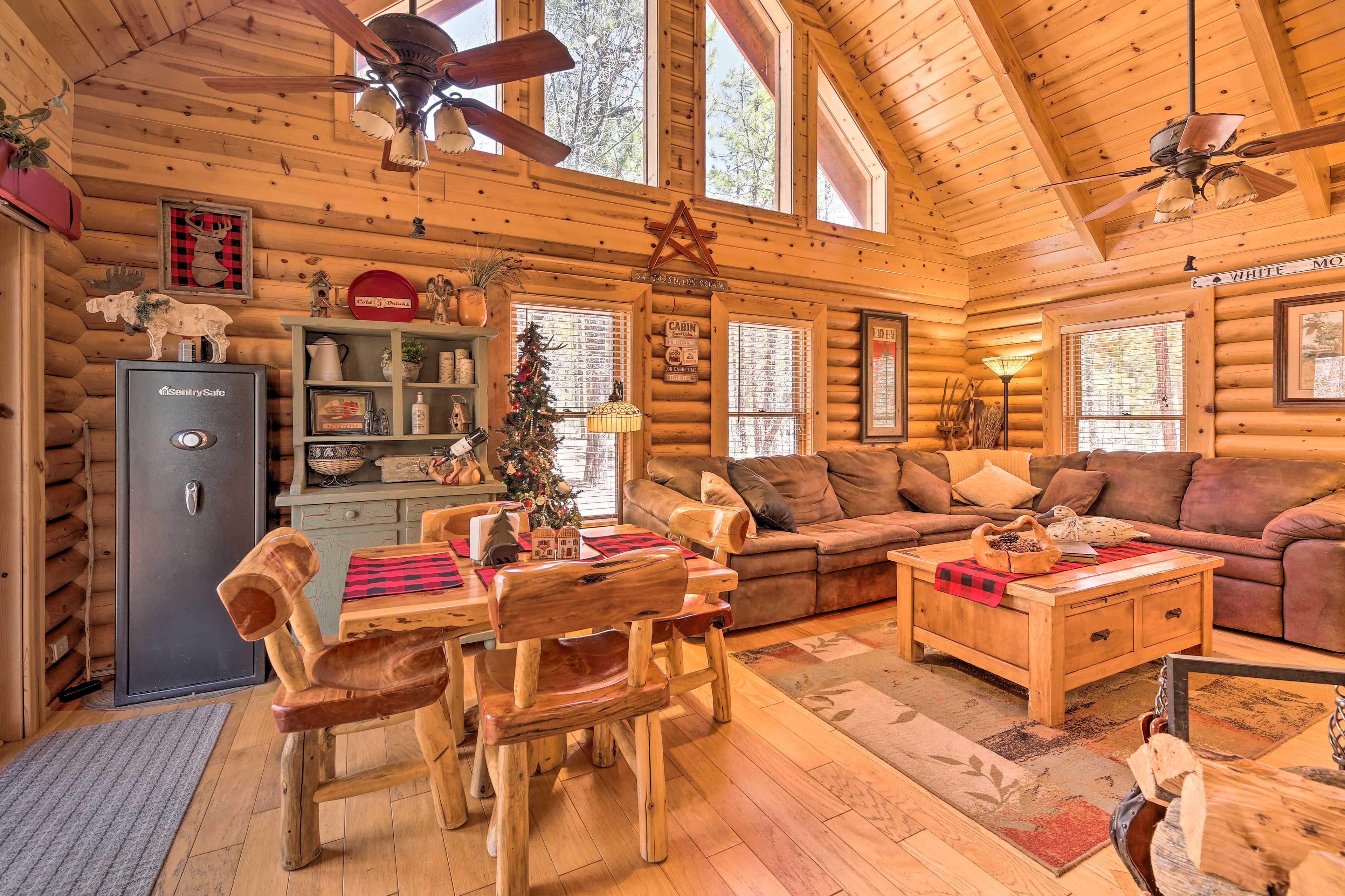Dining Area | Living Room