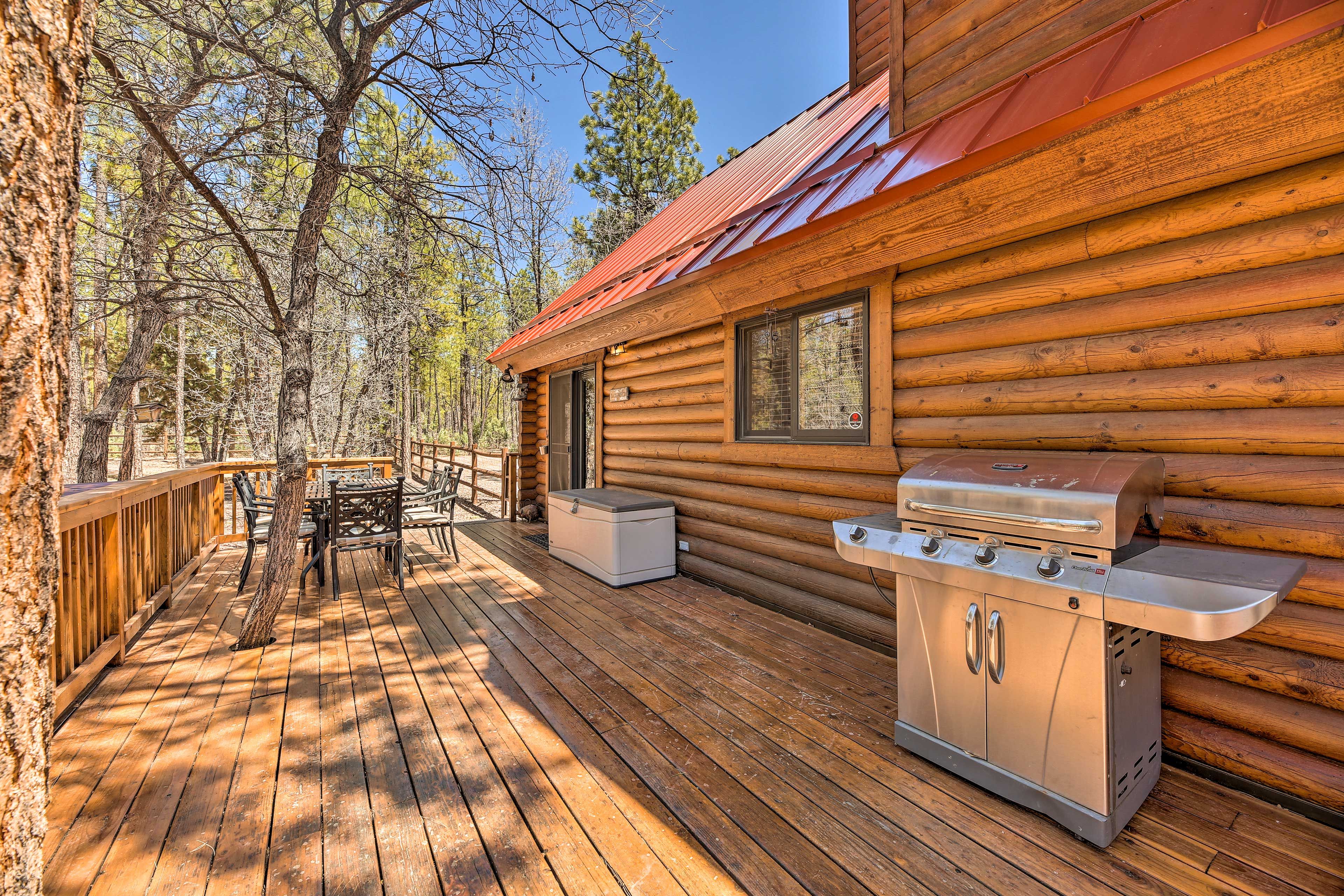 Private Deck | Gas Grill