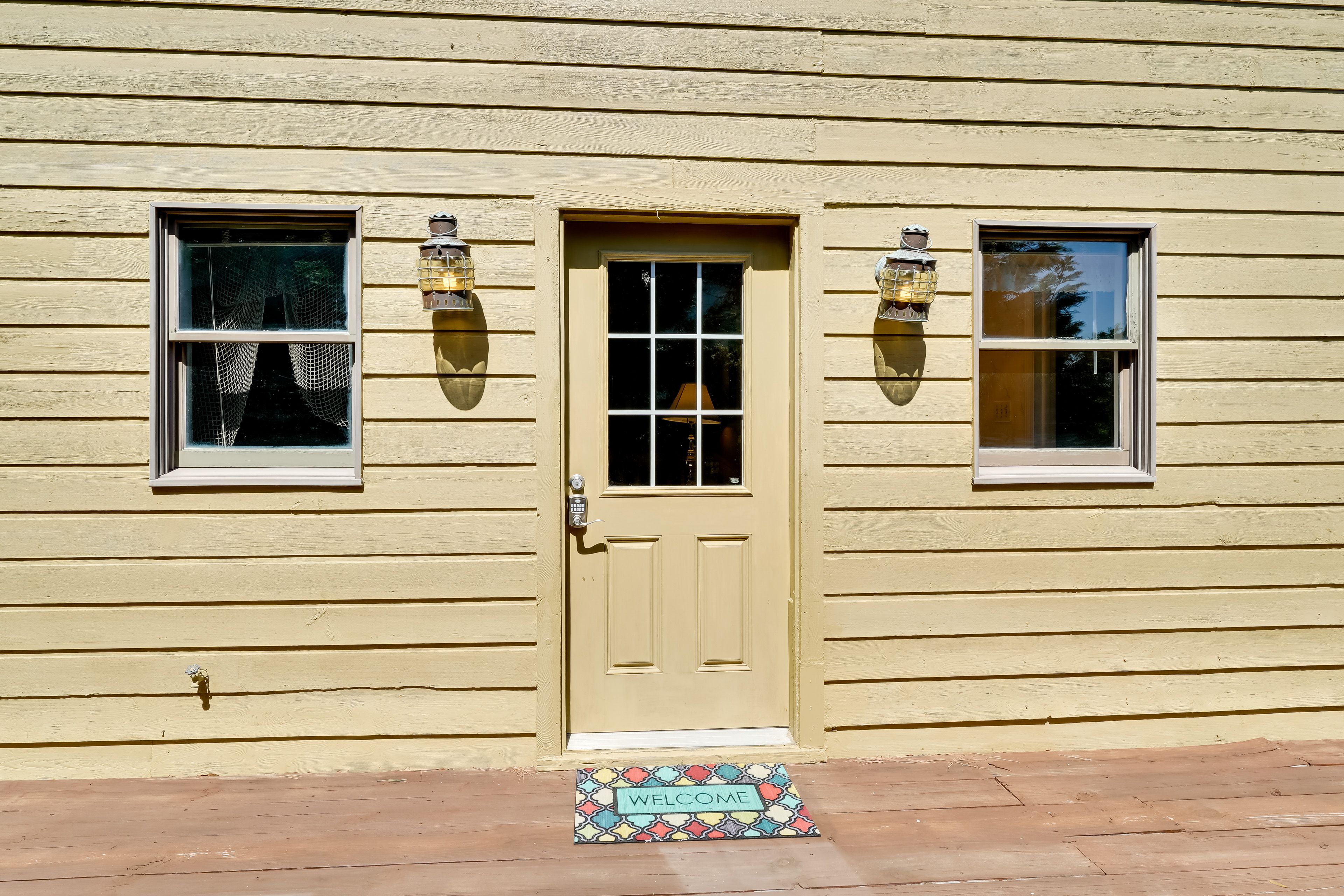 Home Exterior | Front Entry