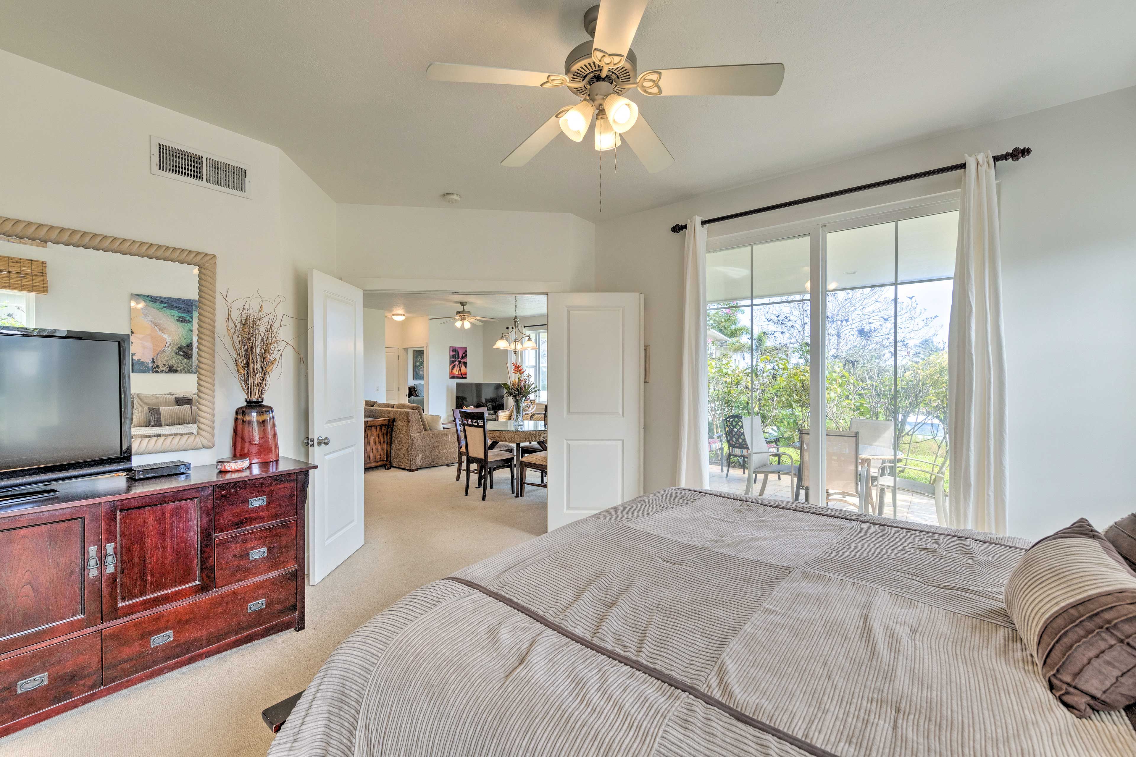 Bedroom 1 | Smart TV | Linens Provided