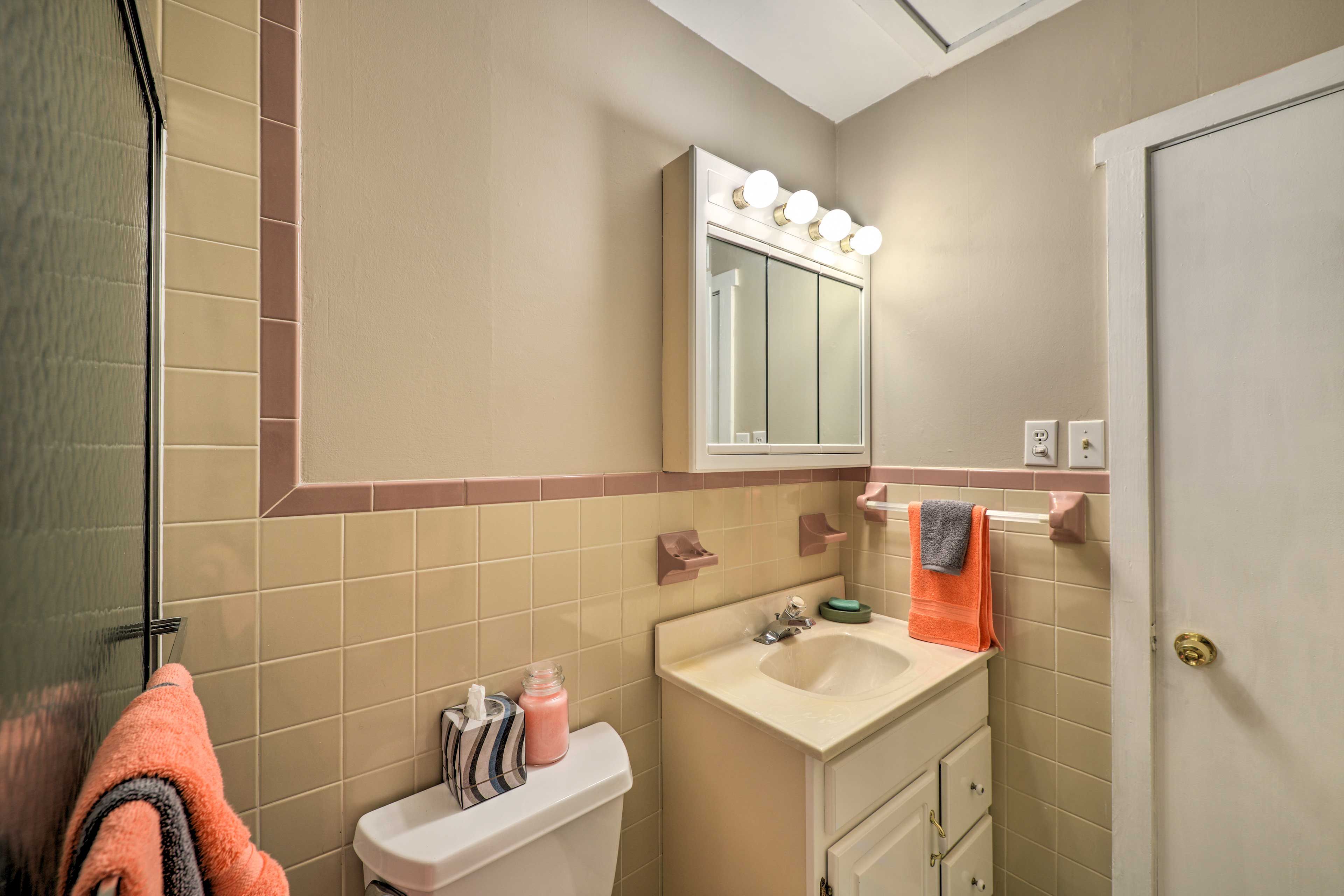 Full Bathroom