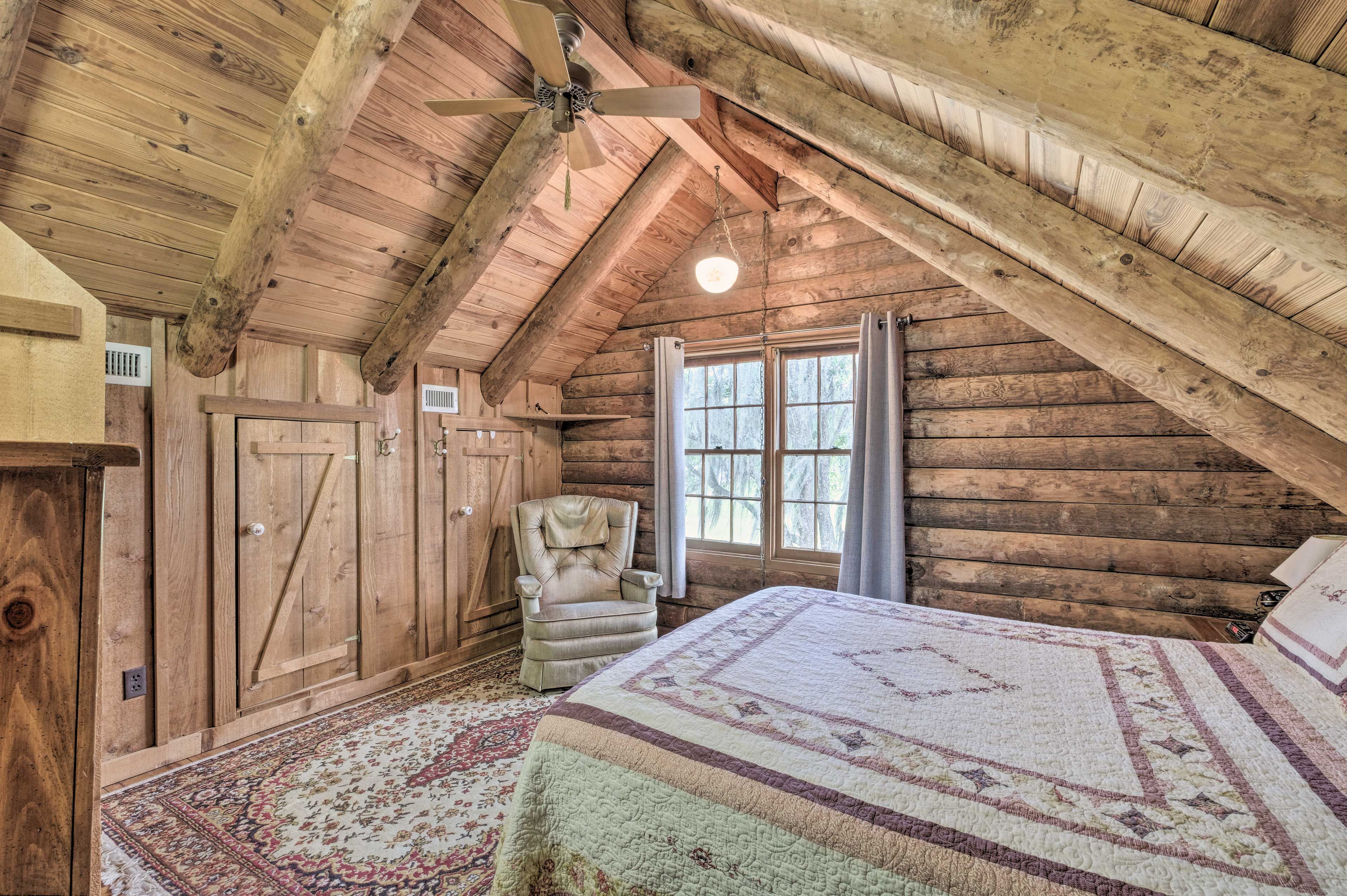 Bedroom | Linens Provided